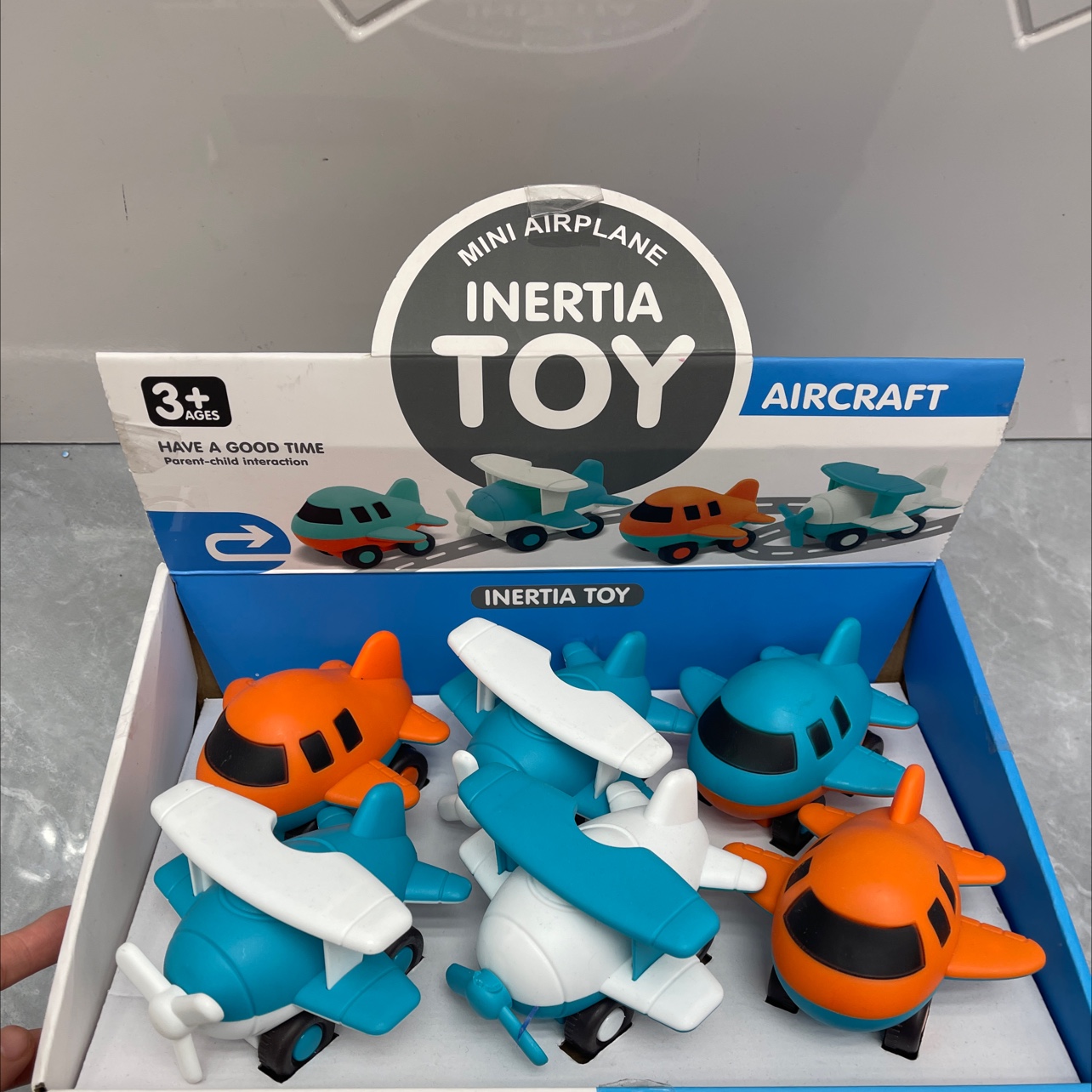 电动玩具车万向可坐儿童电动车儿童玩具车适合室内外儿童娱乐电动玩具车电动万向玩具电动车玩具