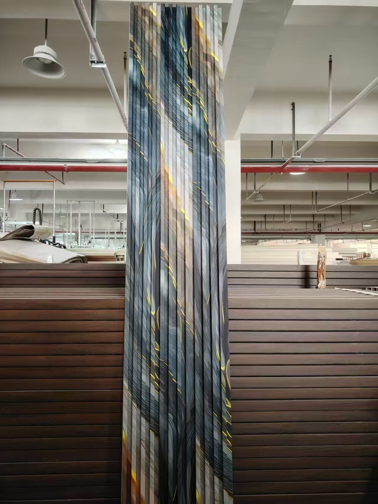 定制竹木纤维格栅板PVC 格栅背景墙板外贸装饰木纹吊顶格栅产品图