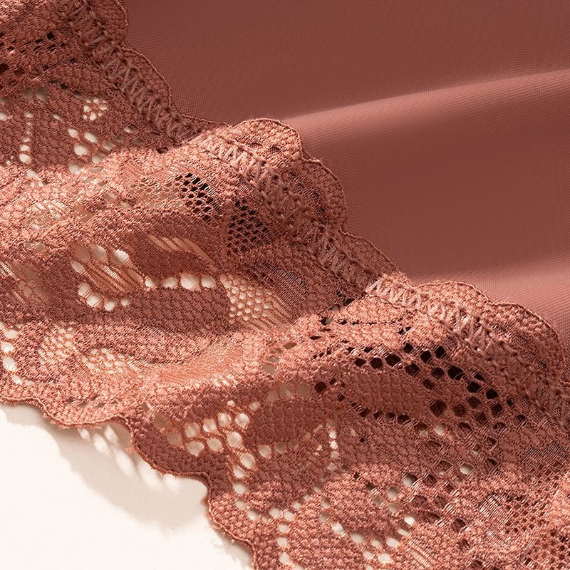The best-selling lace underpants for women are French, romantic and sexy. The women's triangle pants are ice silk, breathable and highly elastic, with a European-sized waistband undefined
