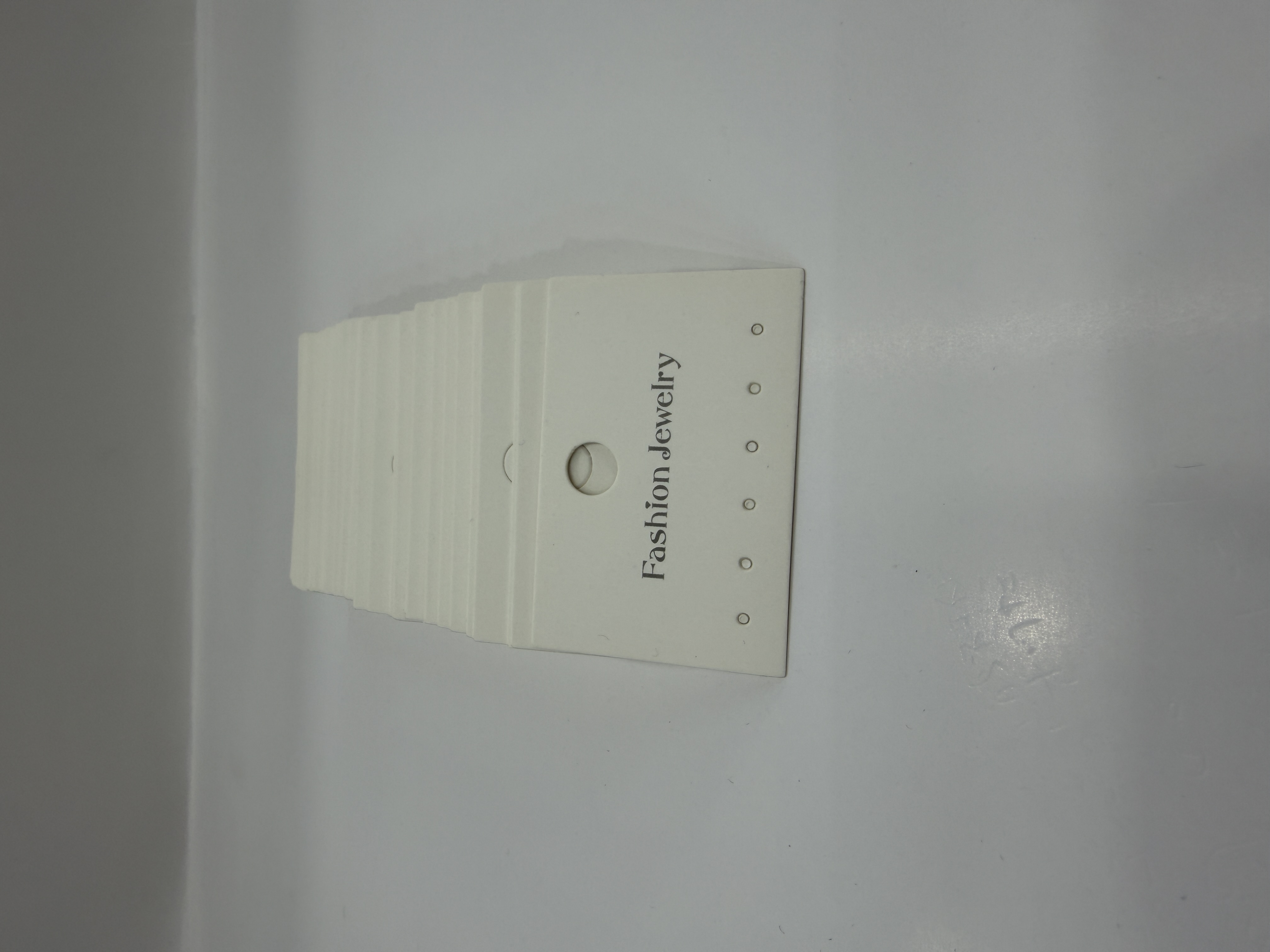 潮流嘻哈风贝壳耳钉耳饰个性饰品时尚耳环配饰女生男女款多款可选、包装纸卡