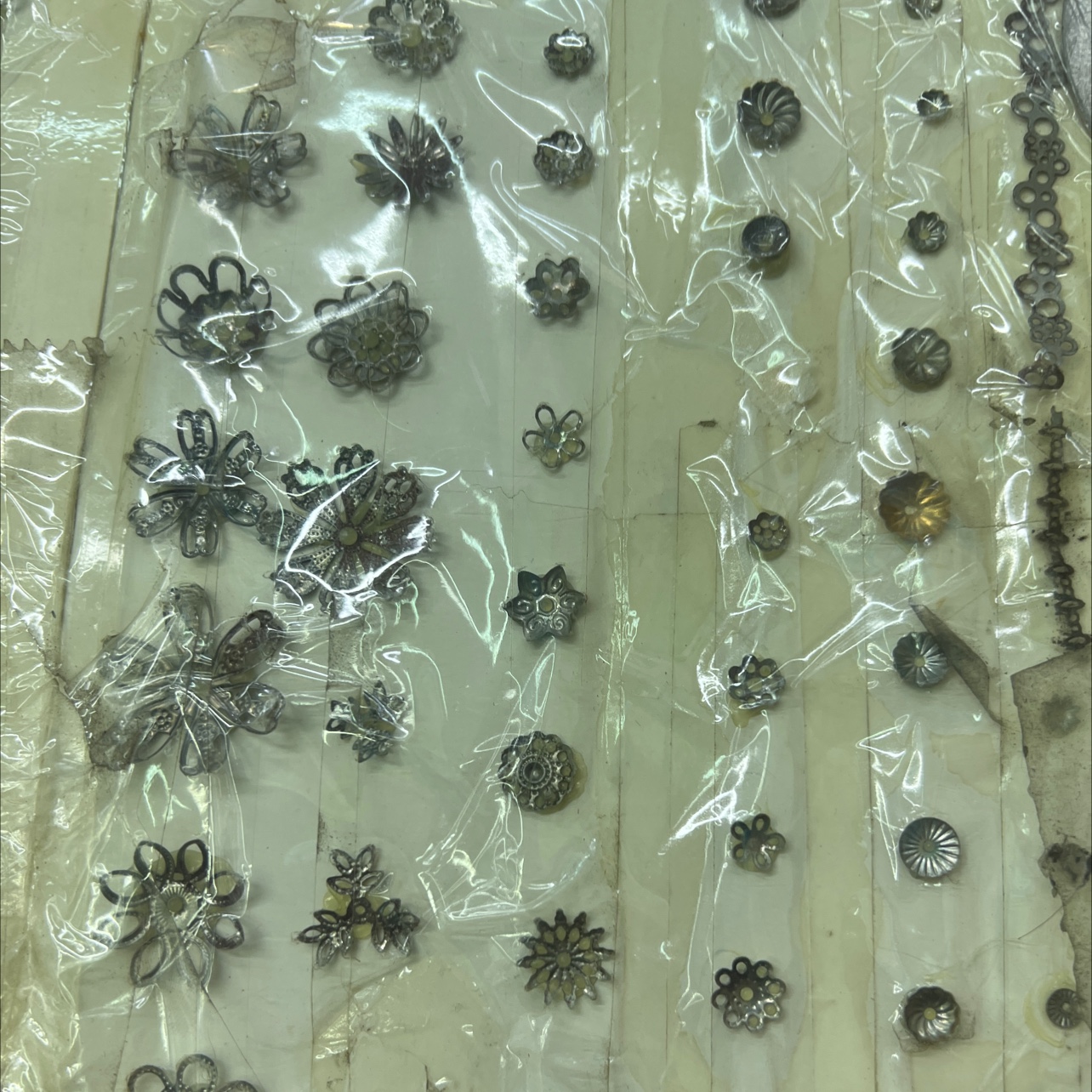 Metal iron flower stand