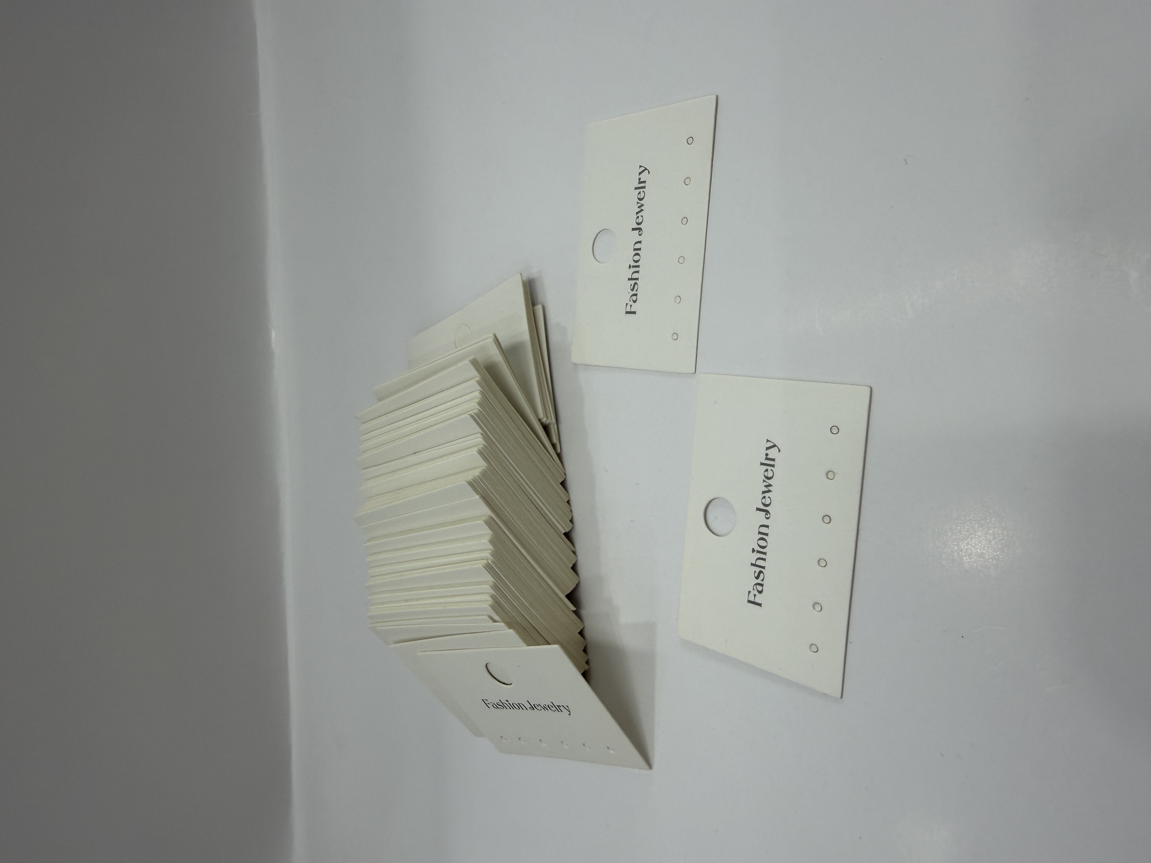 Trendy hip-hop style shell stud earrings, personalized accessories, fashionable earrings and accessories for girls, multiple styles for both men and women to choose from, packaging paper cards Specification image
