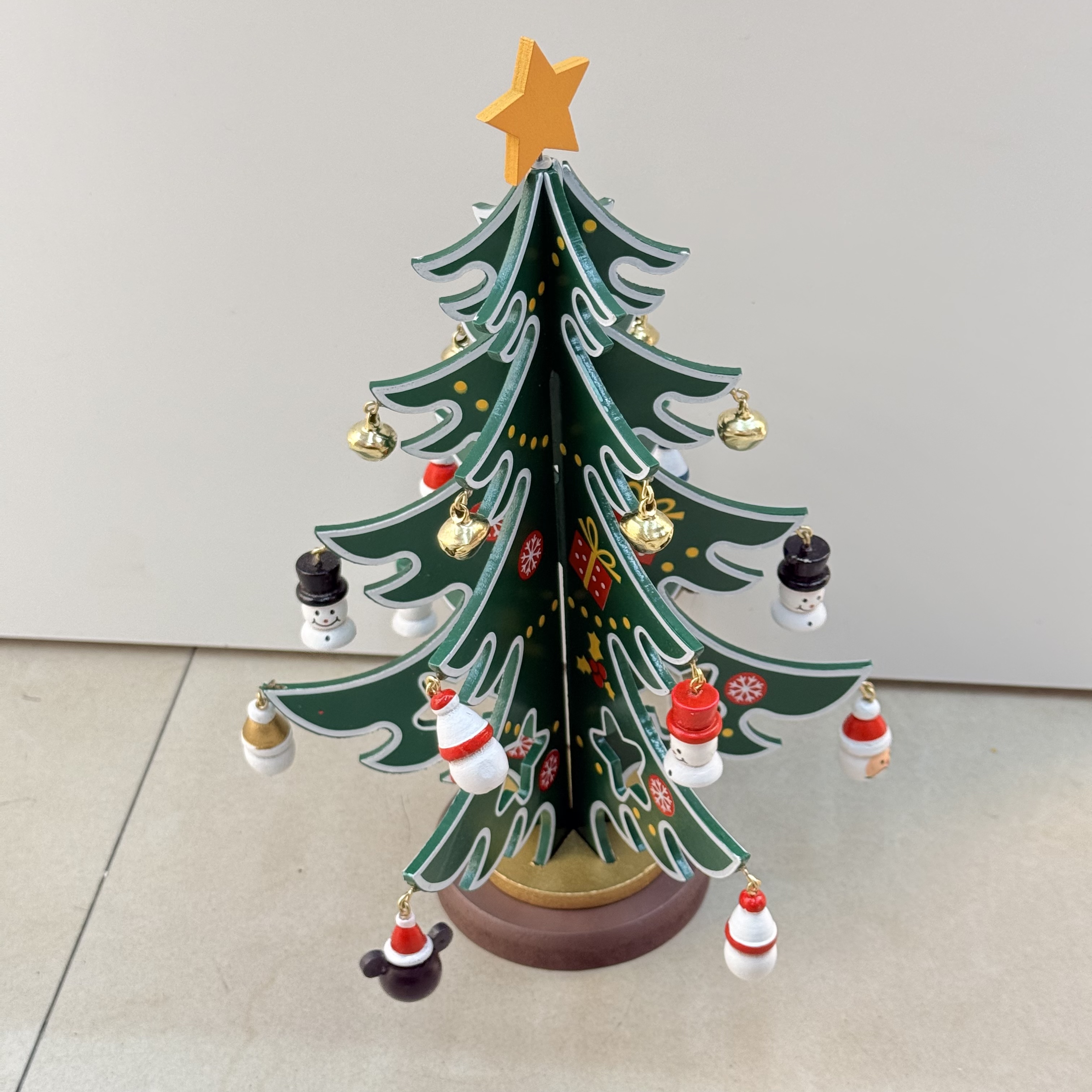diy wooden Christmas tree details Picture