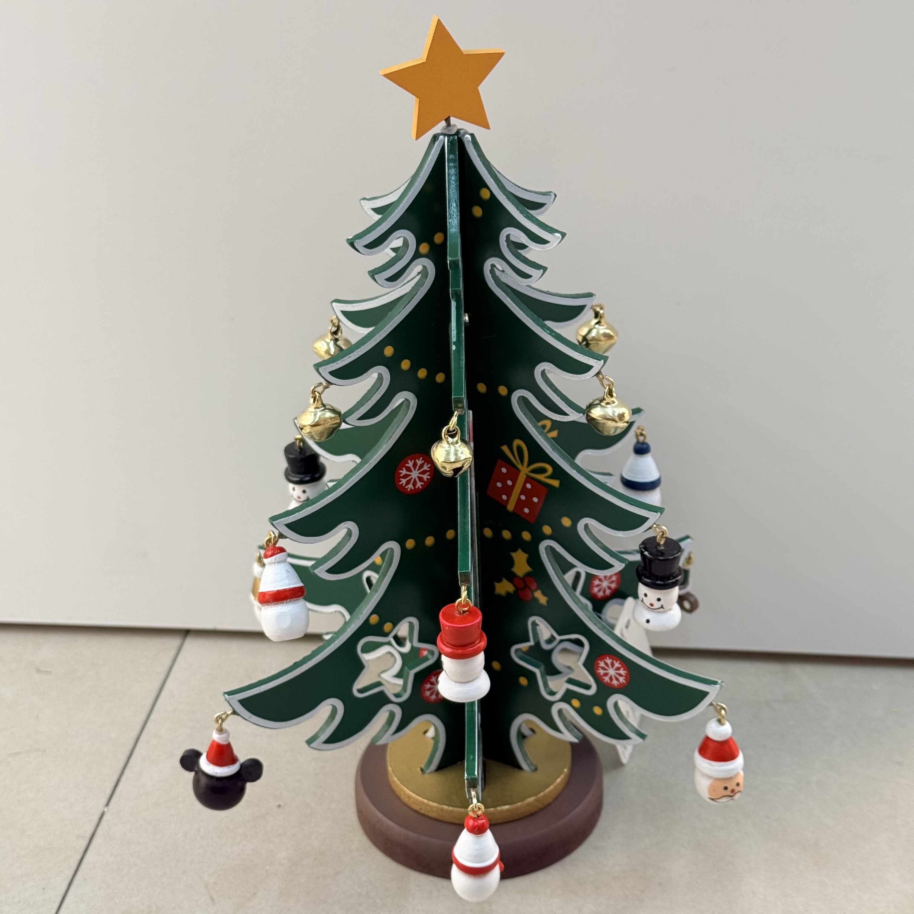 diy wooden Christmas tree