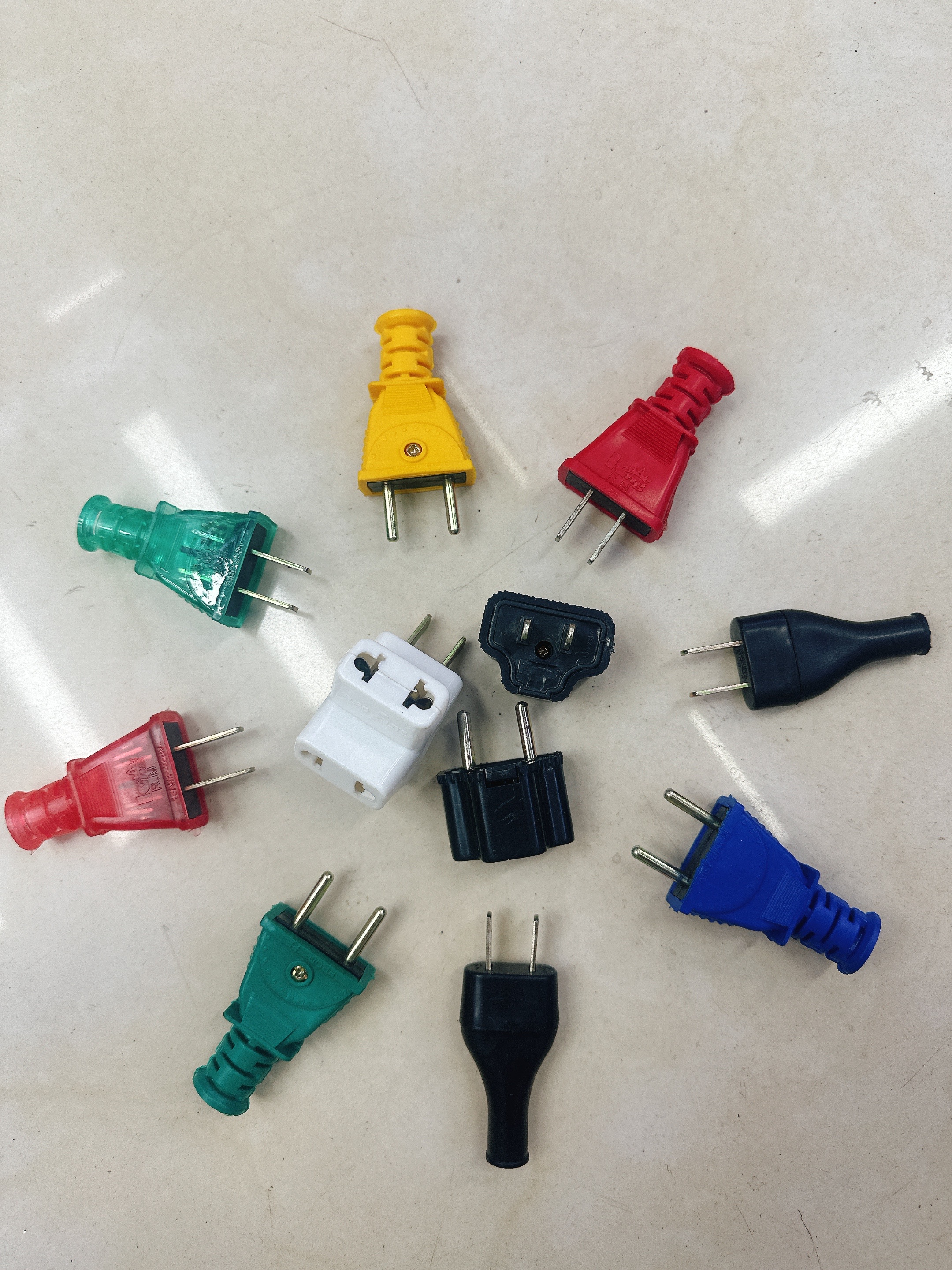 插头秘鲁插头南美插头接线插头转换插头