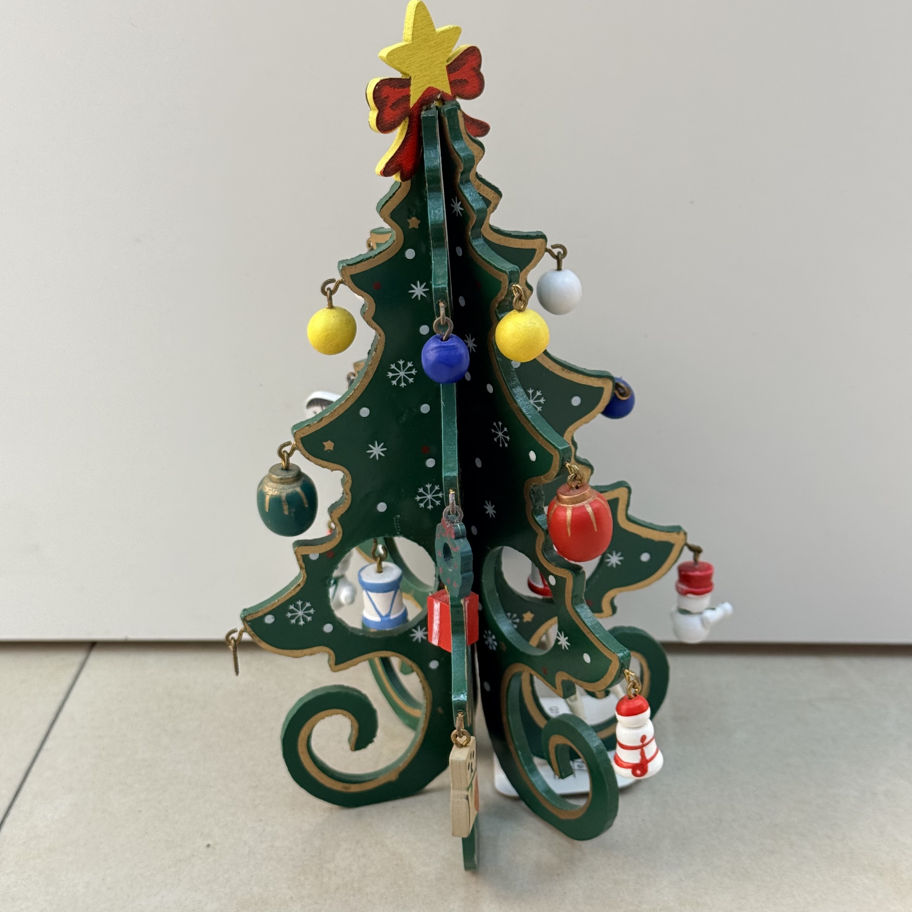 diy Wooden Christmas Tree details Picture