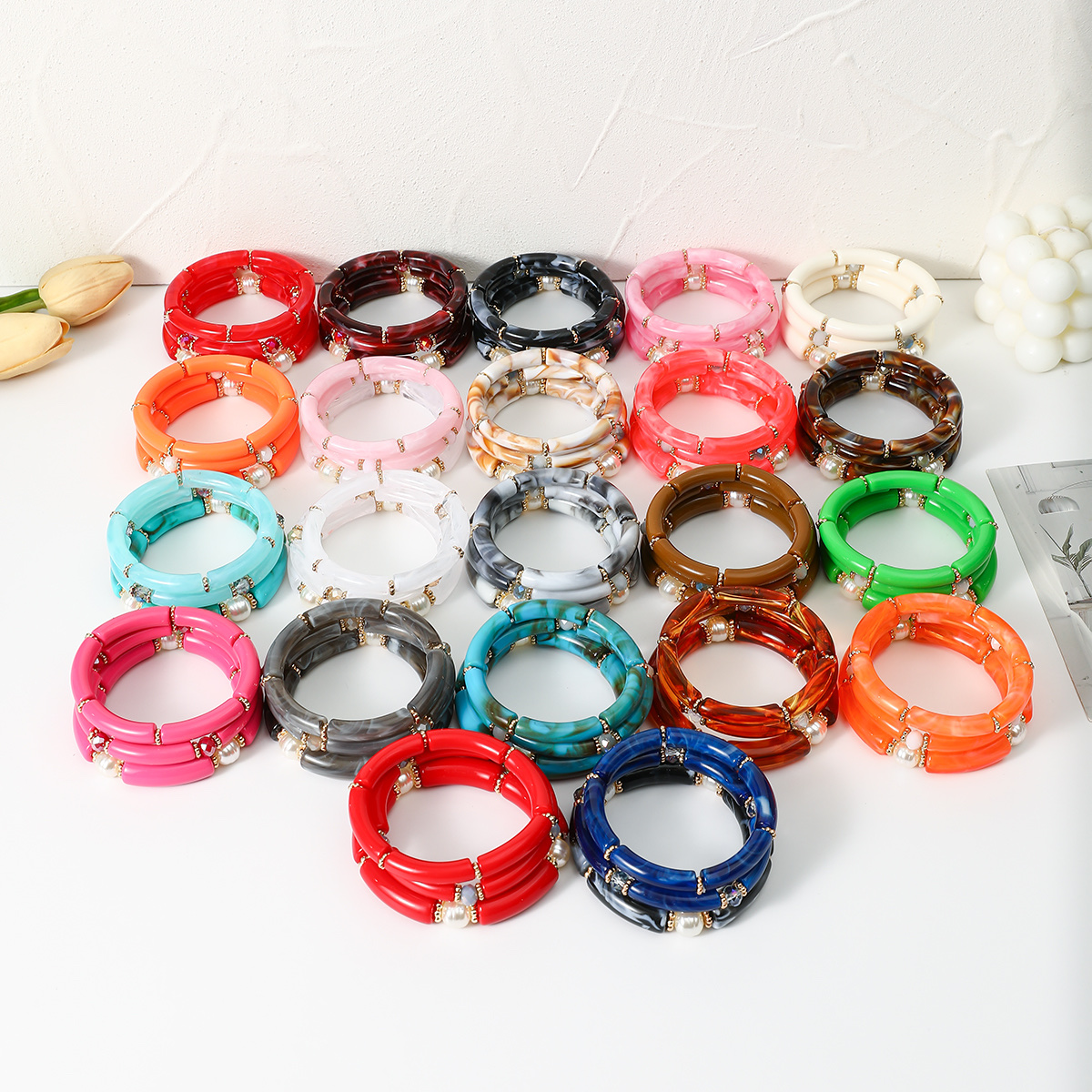 Best-selling 3-piece set of acrylic curved tube bracelet, multi-layer simple and fashionable style, multi-color versatile, exaggerated style bracelet for women Specification image