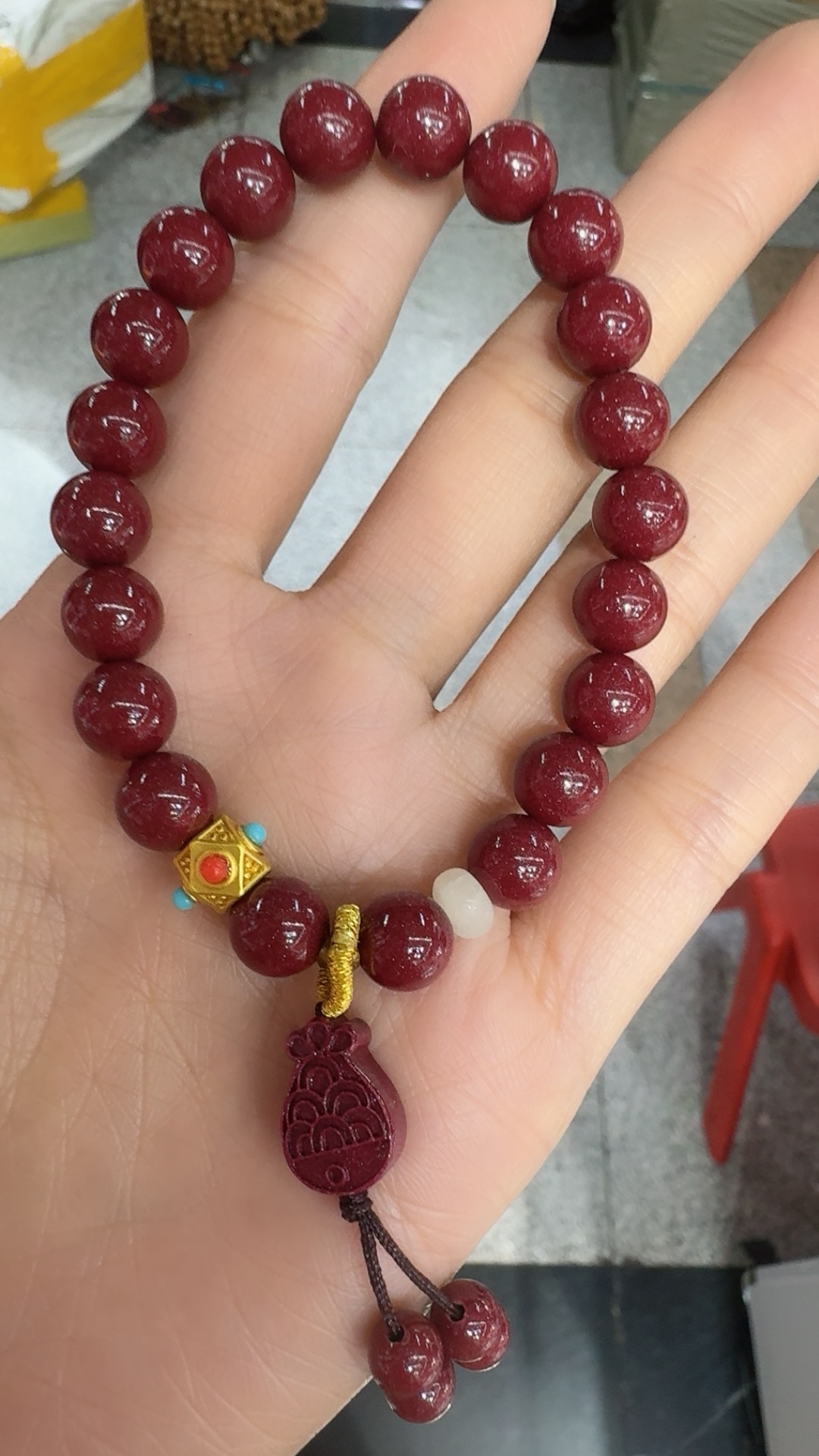 Original Zhusha crystal bracelet, a natural hand-woven collectible. Specification image