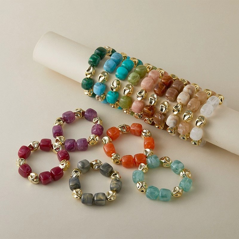 Popular foreign trade personalized handcrafted candy-colored series, beaded series, acrylic jewelry, retro set jewelry details Picture