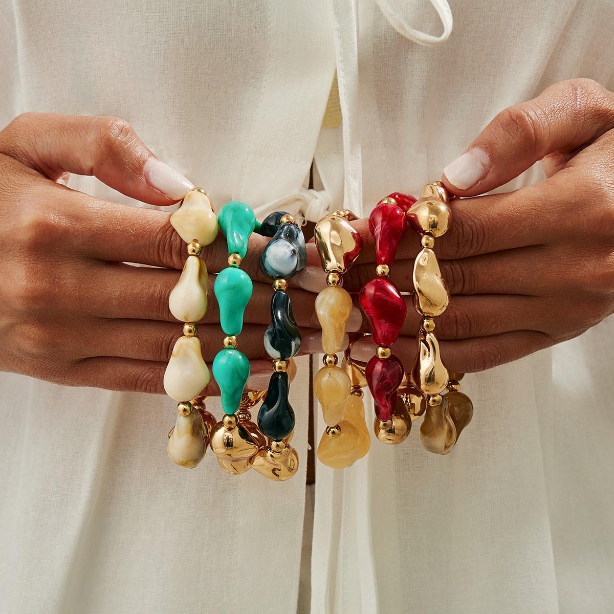 Hot-selling jewelry set: Retro and fashionable colorful beaded elastic women's bracelet, personalized layered necklace