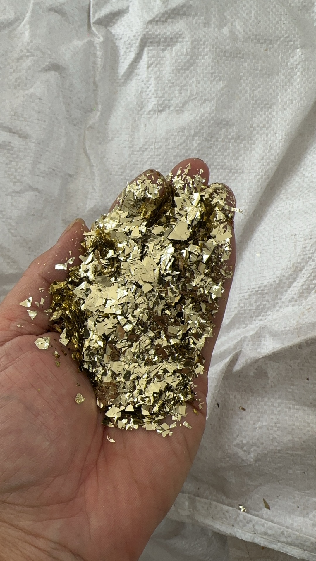 Factory direct sales of gold onion powder, laser sequins, glitter pieces, DIY handcrafted materials, sequin decoration, nail polish glitter, handicrafts, decorative gold onion powder, green gold onion handicrafts, pearlescent powder detail image 2