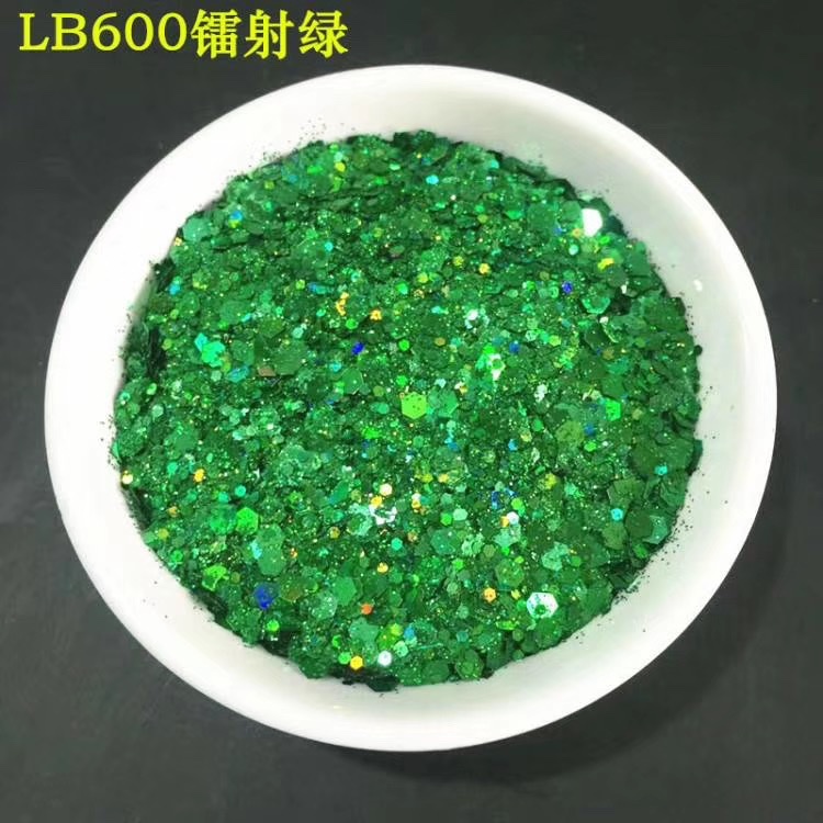 Factory direct sales of gold onion powder, laser sequins, glitter pieces, DIY handcrafted materials, sequin decoration, nail polish glitter, handicrafts, decorative gold onion powder, green gold onion handicrafts, pearlescent powder Application Scenario