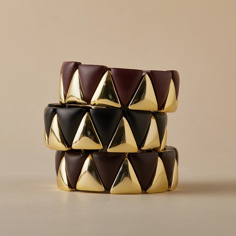 Cross-border European and American style acrylic geometric spliced triangular bracelet, fashionable and simple beaded and interlaced jewelry Specification image