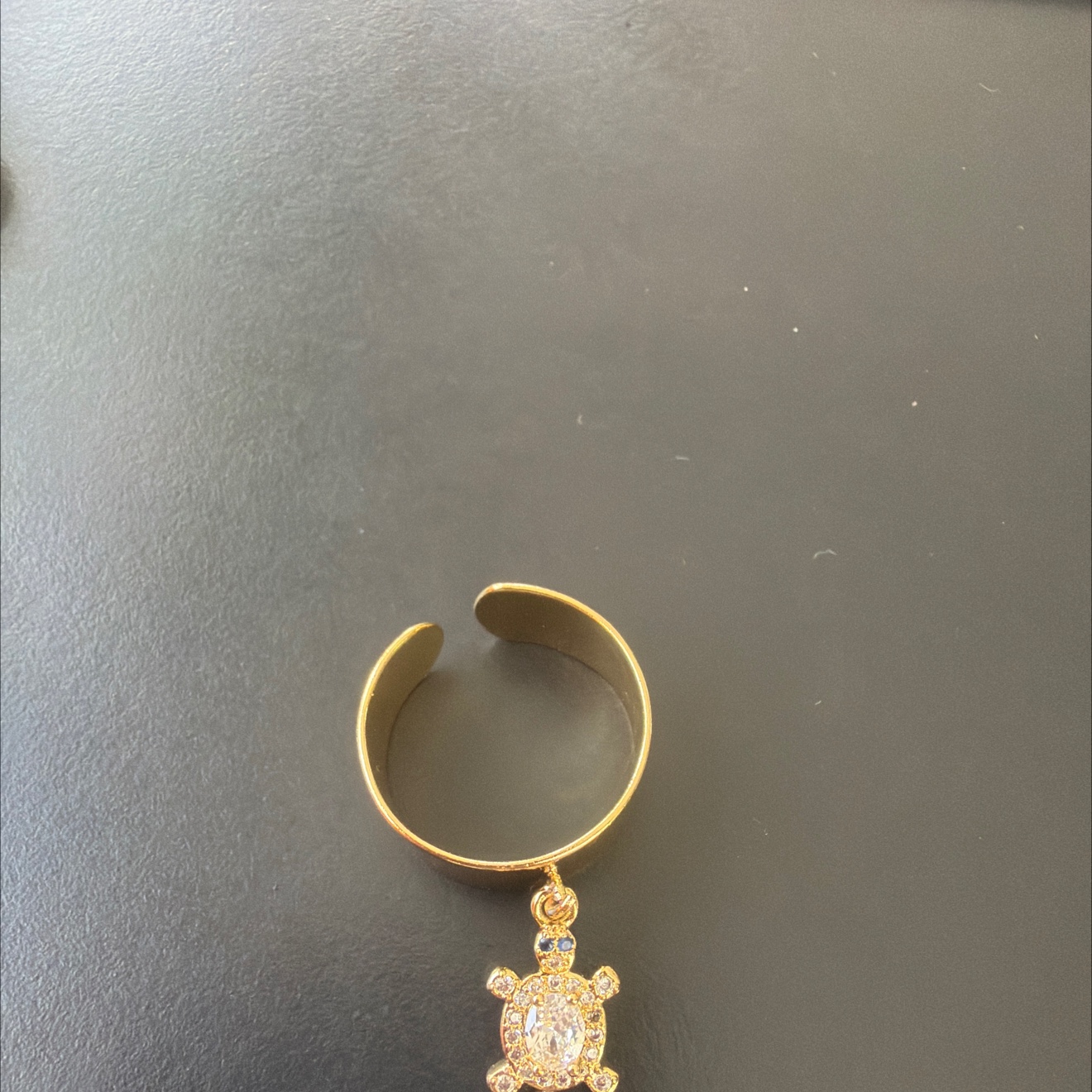 Vintage brushed jewelry rings, empty stand pearl rings, fashionable and individual accessory rings, jewelry rings, empty stand styles are diverse