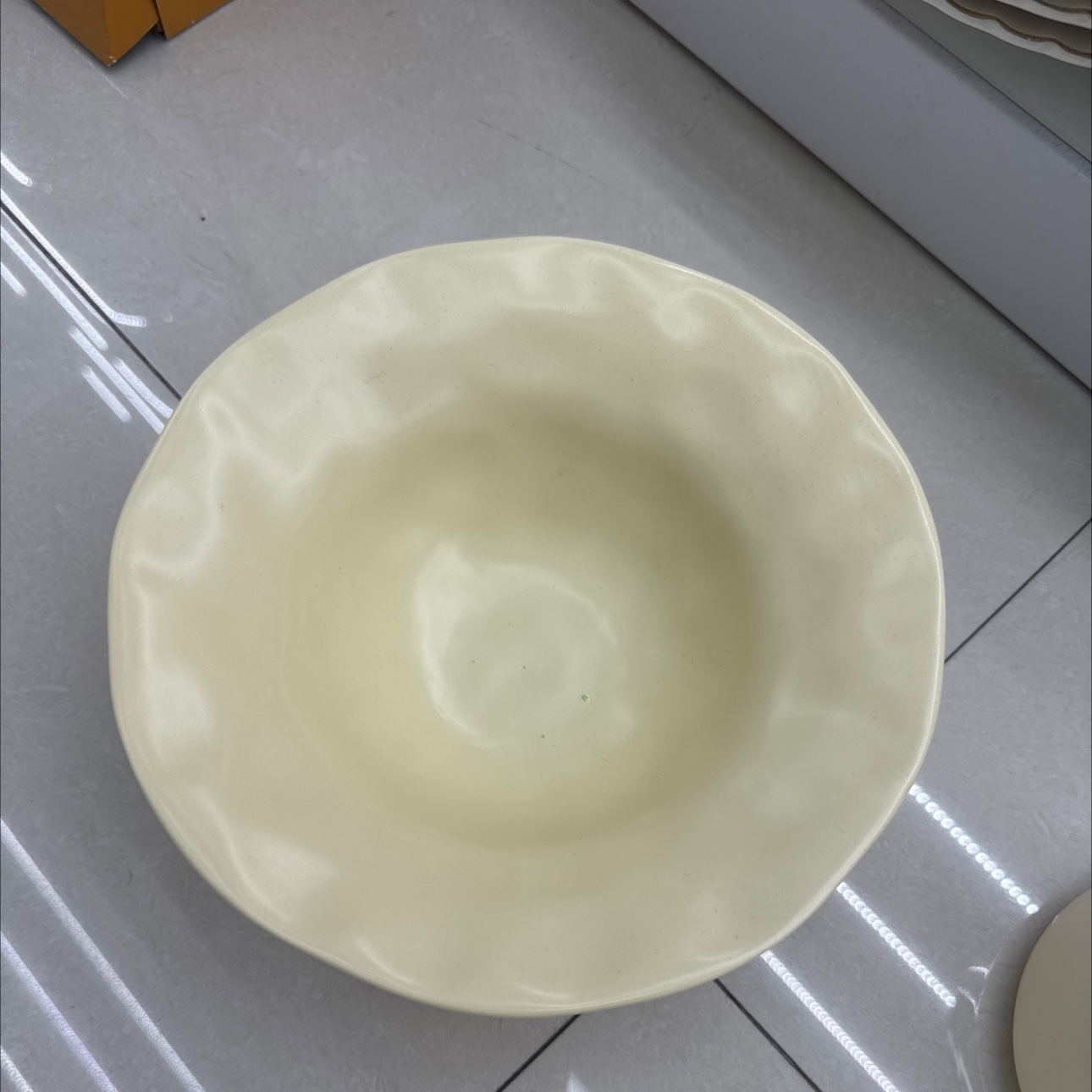 鹅黄碗