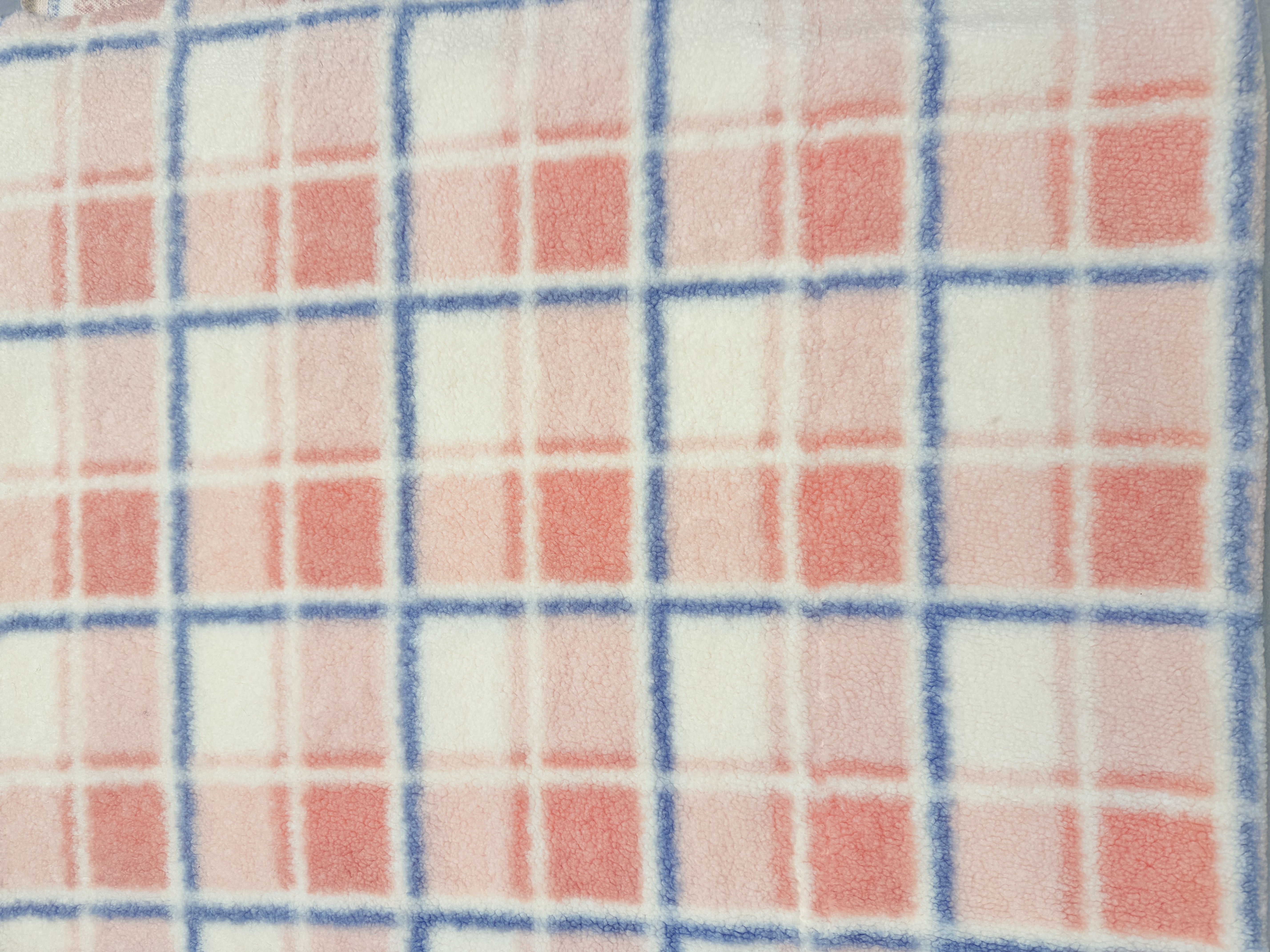 The factory supplies Altai printed fabric, granular plush, Altai curly plush fabric, clothing and home plush in stock Application Scenario
