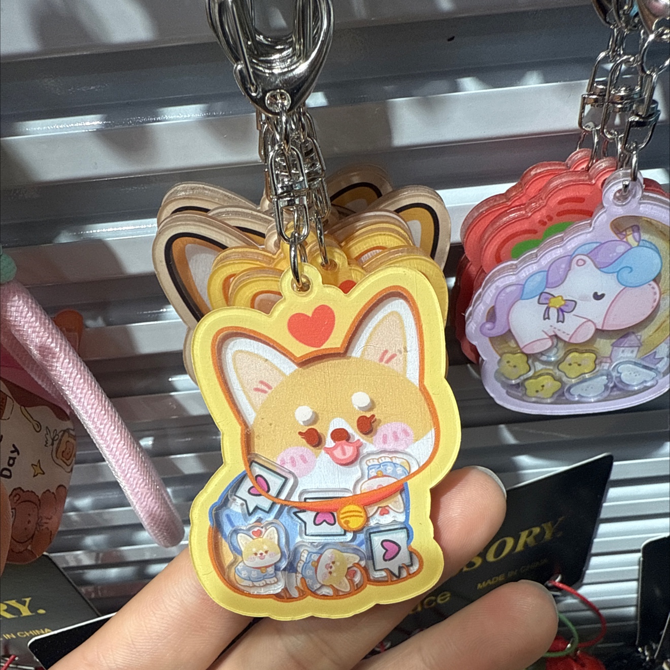 包包挂件背包挂件胶片绣球钥匙挂件pvc挂件