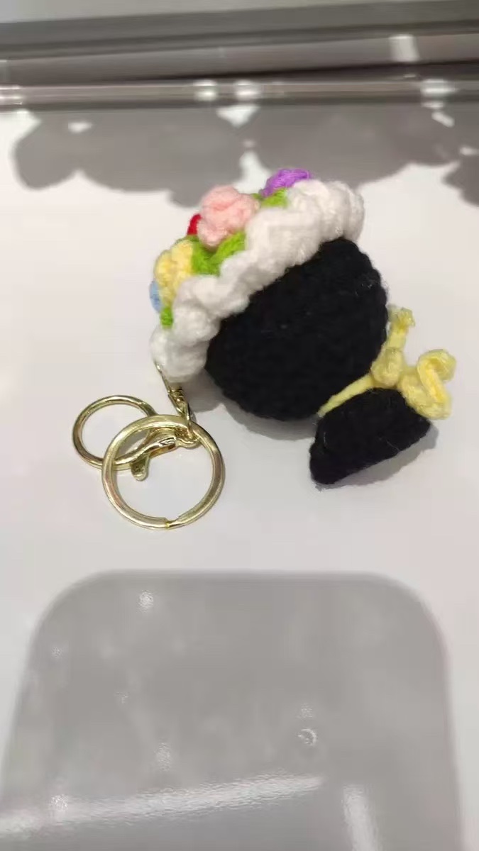 迷你手捧花钩织钥匙扣挂件手工钩织挂架毛线钩织定制挂件详情图2