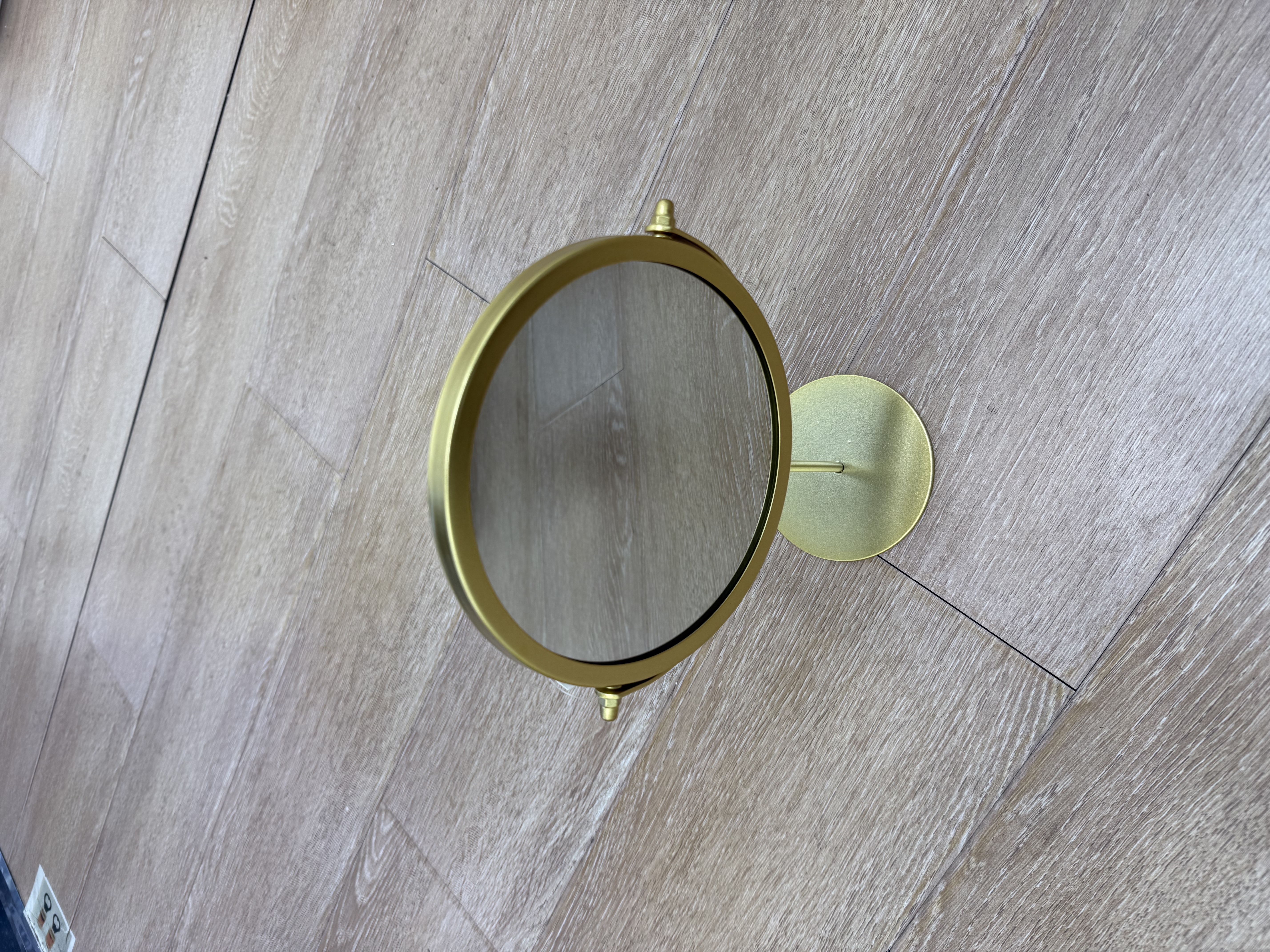 铁制工艺品，镀金，喷金工艺品，壁挂，置物架，果盘，手工摆件，家居装饰品等工艺品白底实物图