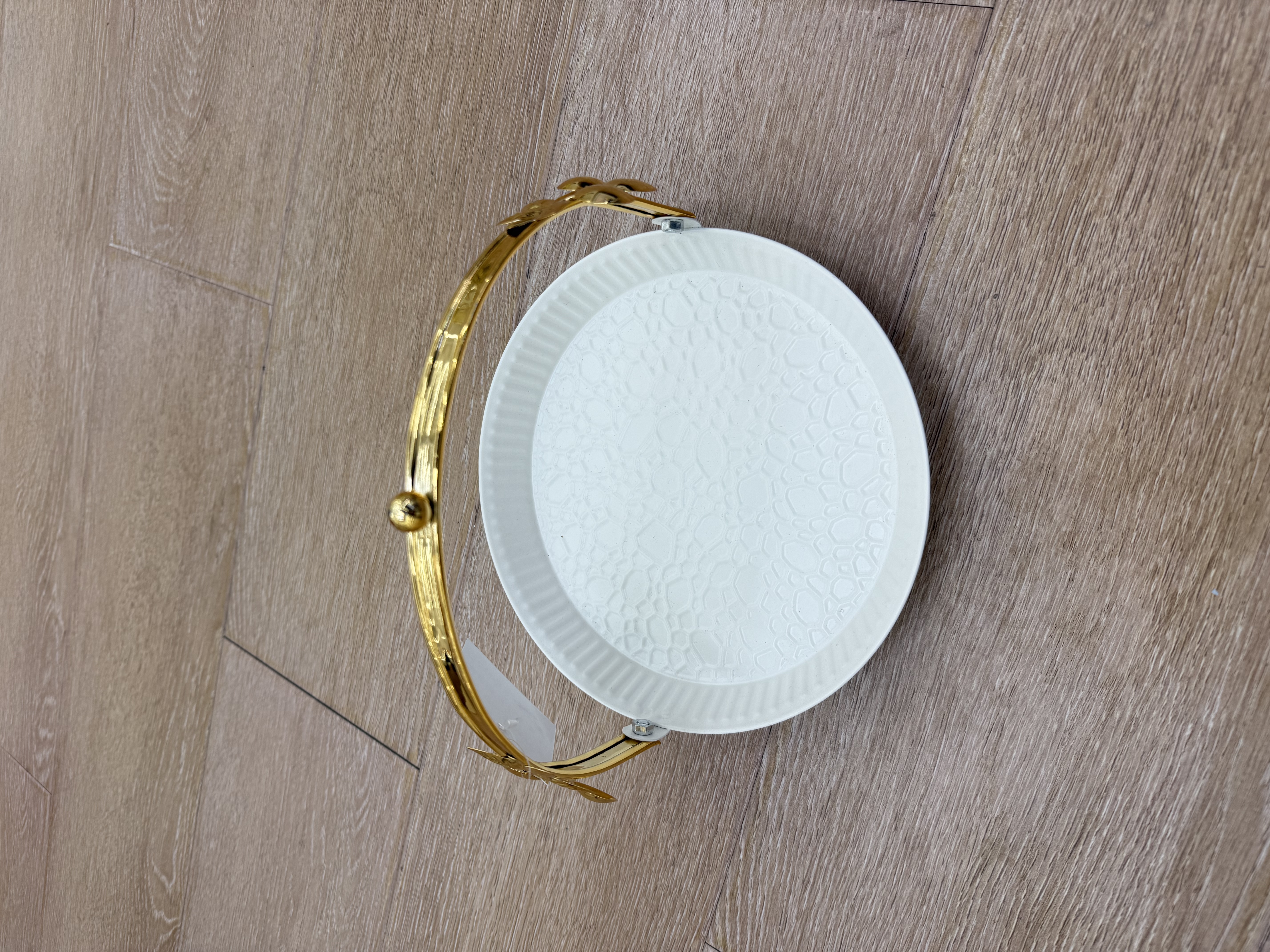 铁制工艺品，镀金，喷金工艺品，壁挂，置物架，果盘，手工摆件，家居装饰品等工艺品产品图