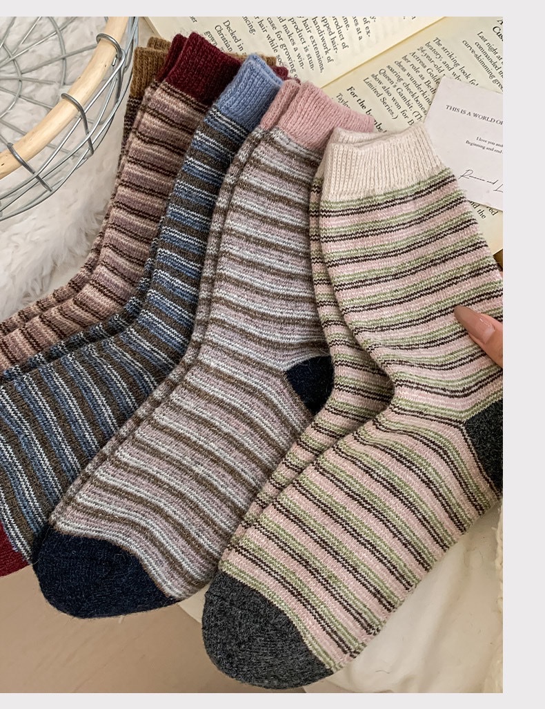 New autumn and winter woolen women's socks: Classic and retro Japanese striped mid-calf socks with contrasting colors, versatile and artistic ins long socks detail image 15