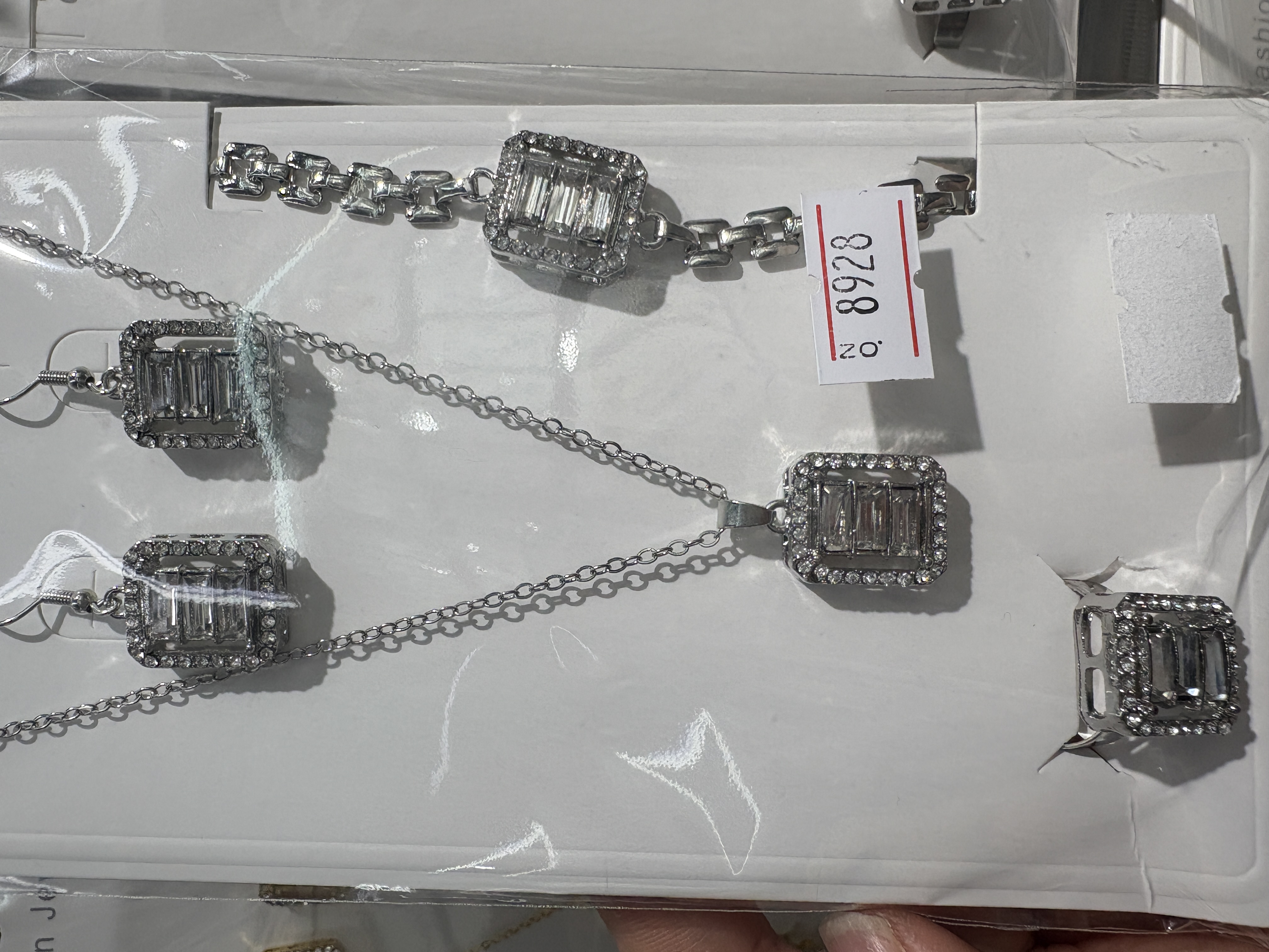 This simple, fashionable and versatile necklace is a perfect gift for your girlfriend as a couple's necklace