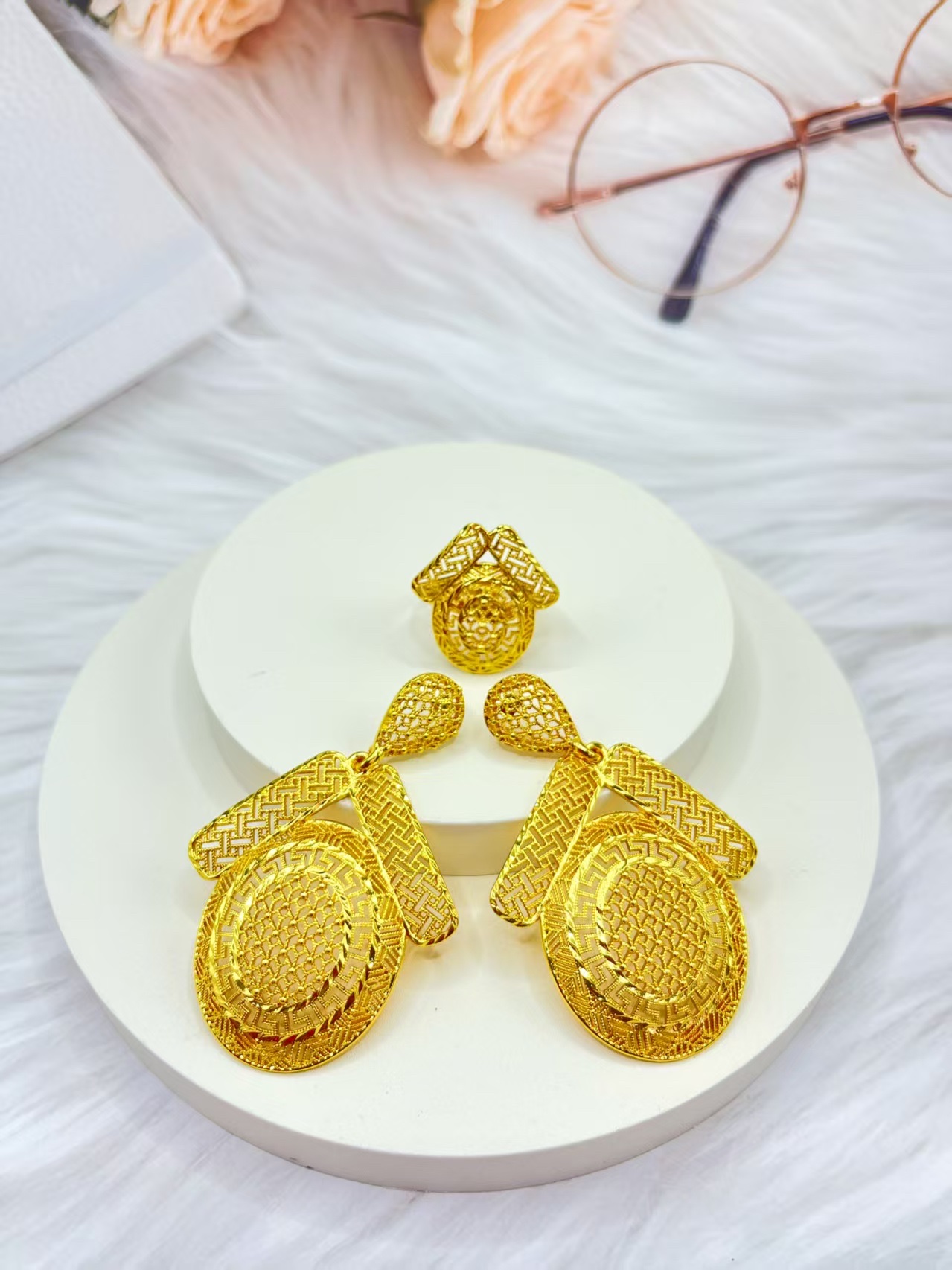 时尚不锈钢项链配珍珠沙金首饰简约百搭女款潮流饰品项链