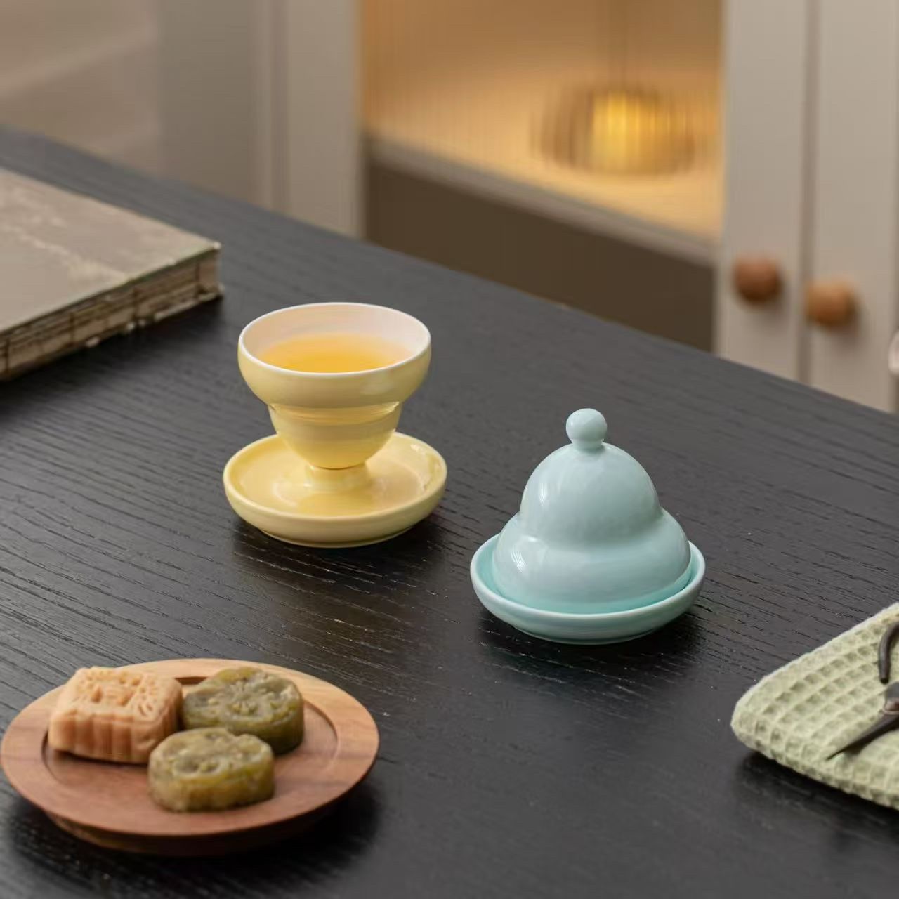 Gourd-shaped personalized master cups from Tao Li Family detail image 3