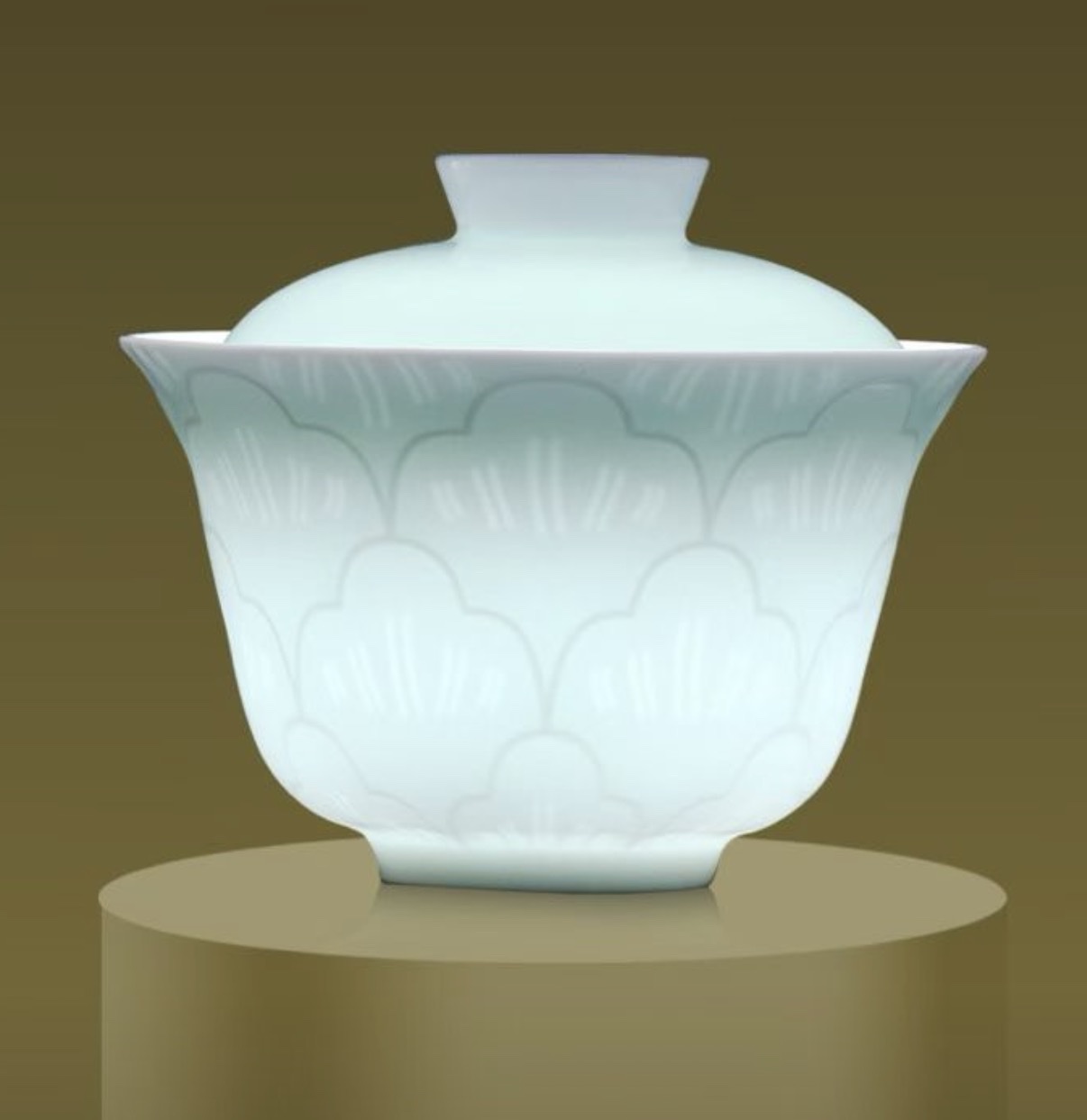 The semi-cut technique of "Shadow Green Jade Porcelain Peony Floating Emerald" by the Li family of pottery detail image 7