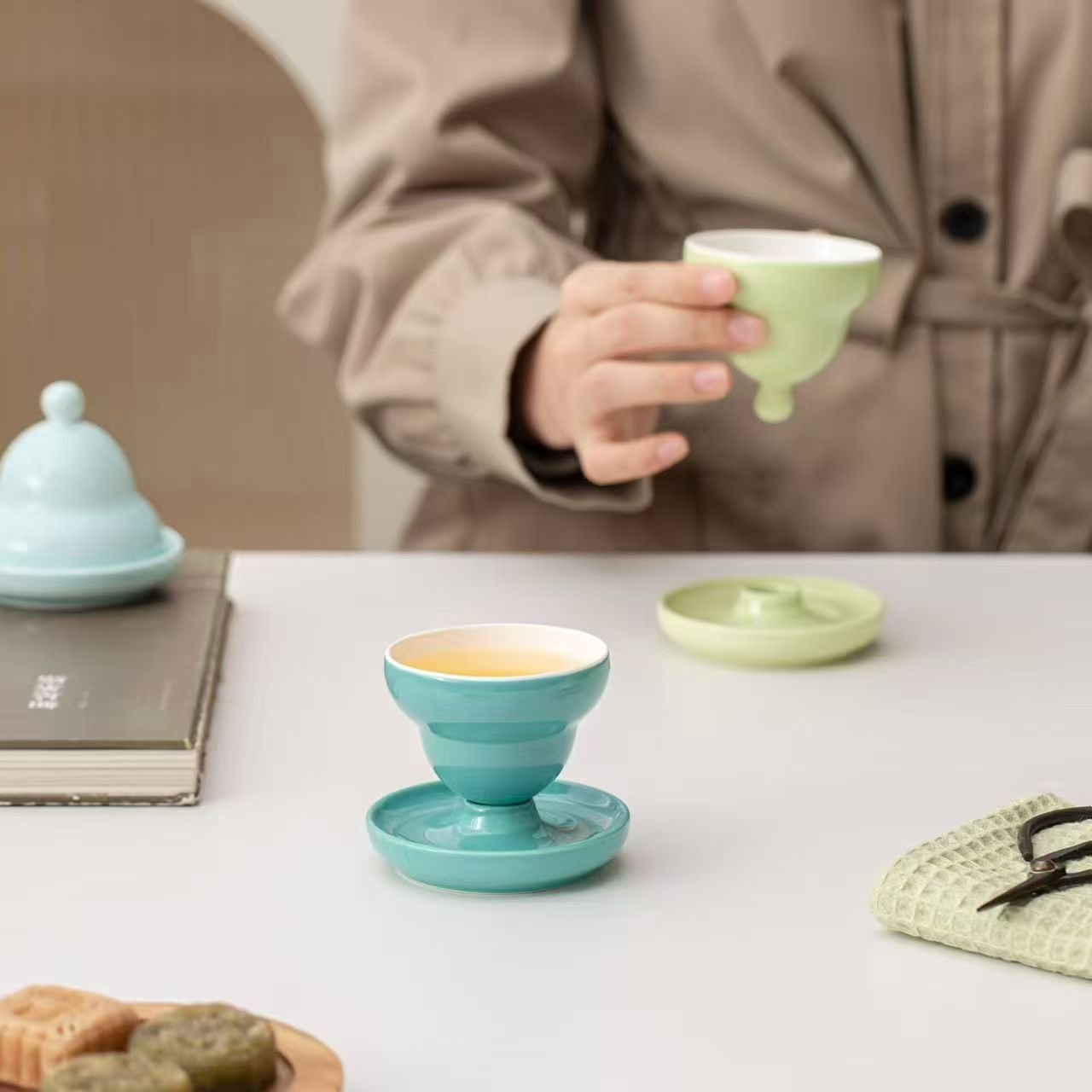 Gourd-shaped personalized master cups from Tao Li Family detail image 7