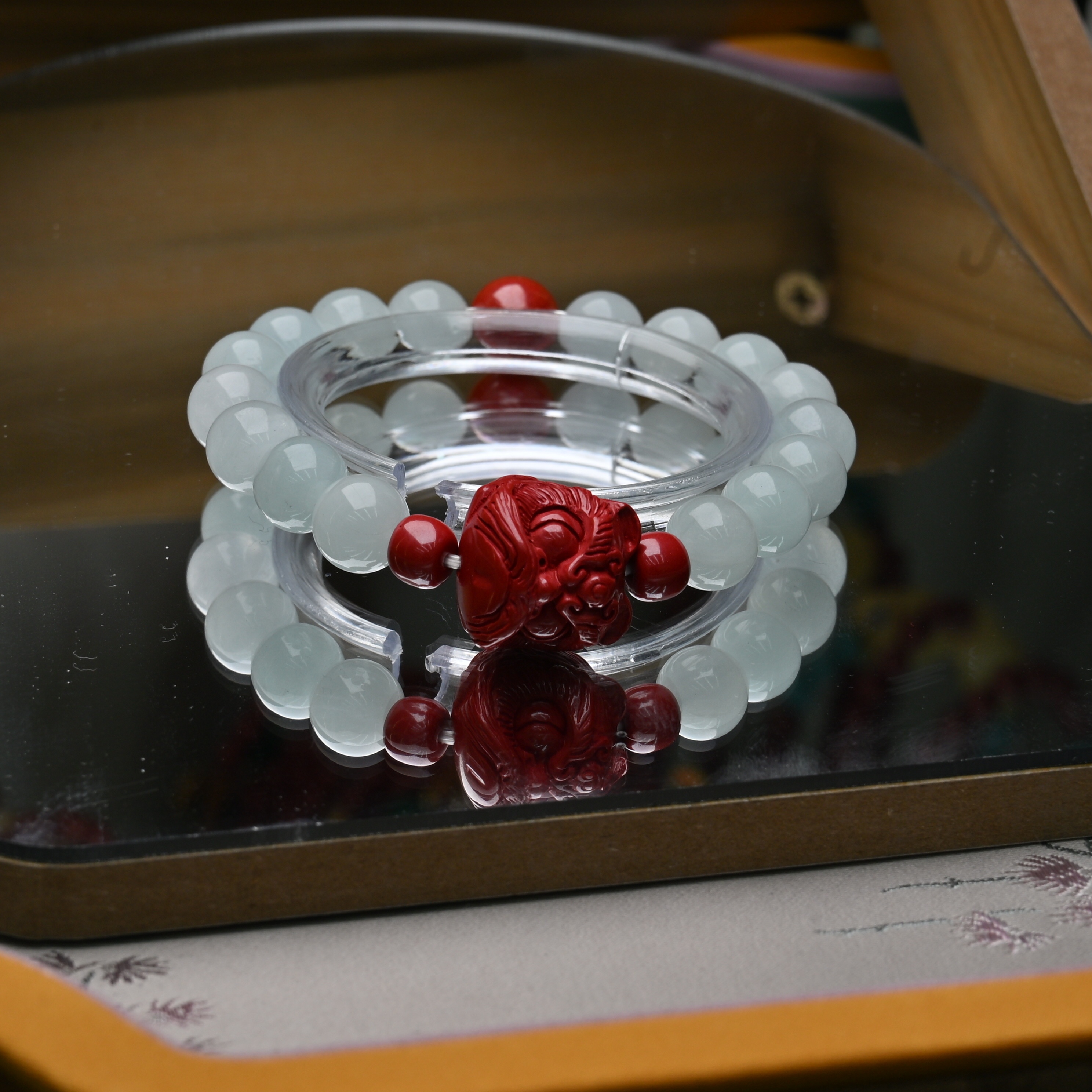 Natural cinnabar bracelet for men and women, traditional Chinese style lion dance bracelet, high-content imperial sand and crystal couple gift bracelet detail image 6