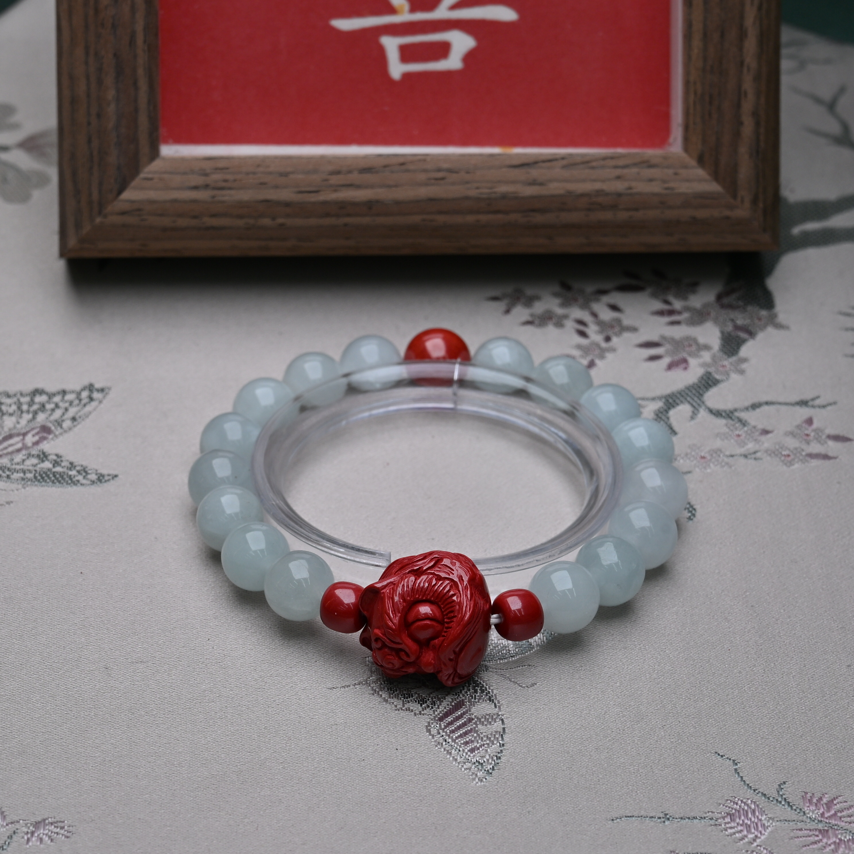 Natural cinnabar bracelet for men and women, traditional Chinese style lion dance bracelet, high-content imperial sand and crystal couple gift bracelet detail image 2