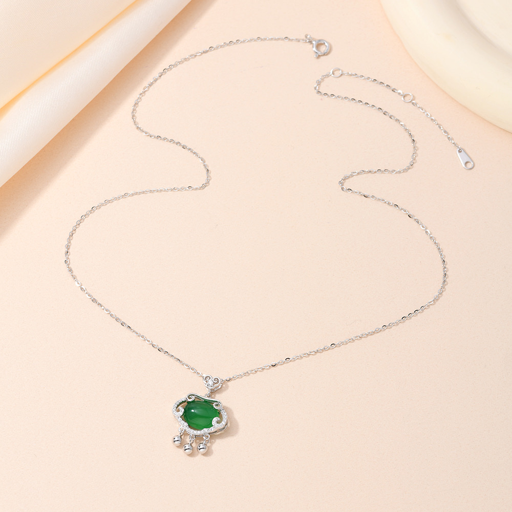 Influential S925 sterling silver ethnic style collarbone chain chalcedony pendant, fashionable accessory, trendy and versatile necklace for women details Picture