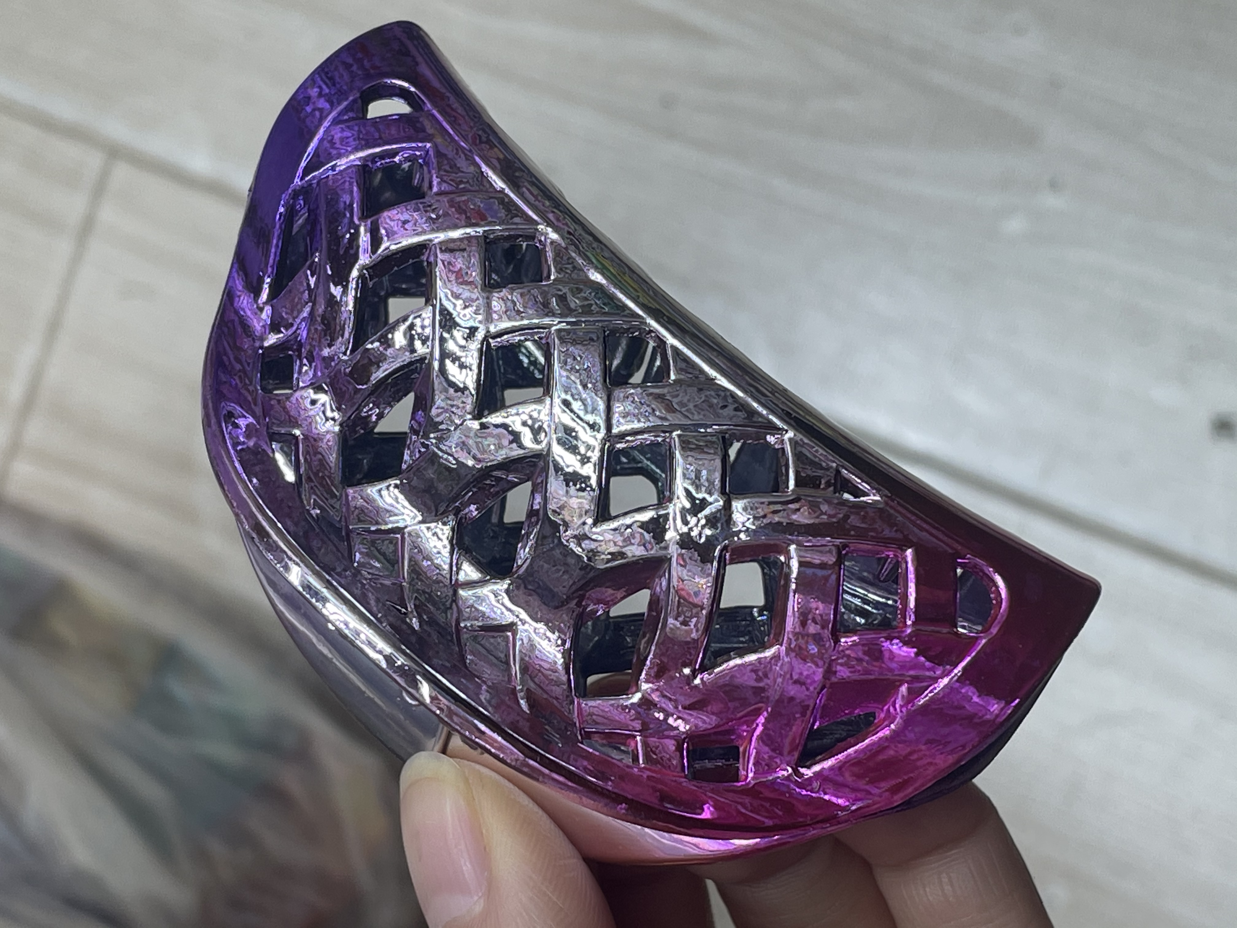 Shark hair clips, scratch clips, duckbill clips, hair accessories, fashionable and versatile women's headwear detail image 2
