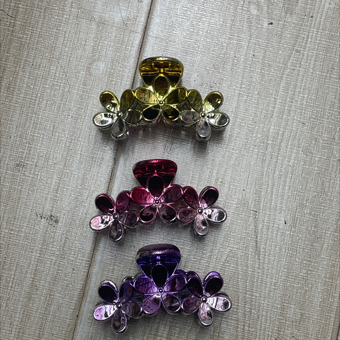 Shark hair clips, grappling clips, duckbill clips, hair accessories, fashionable and versatile women's shark hair clips details Picture
