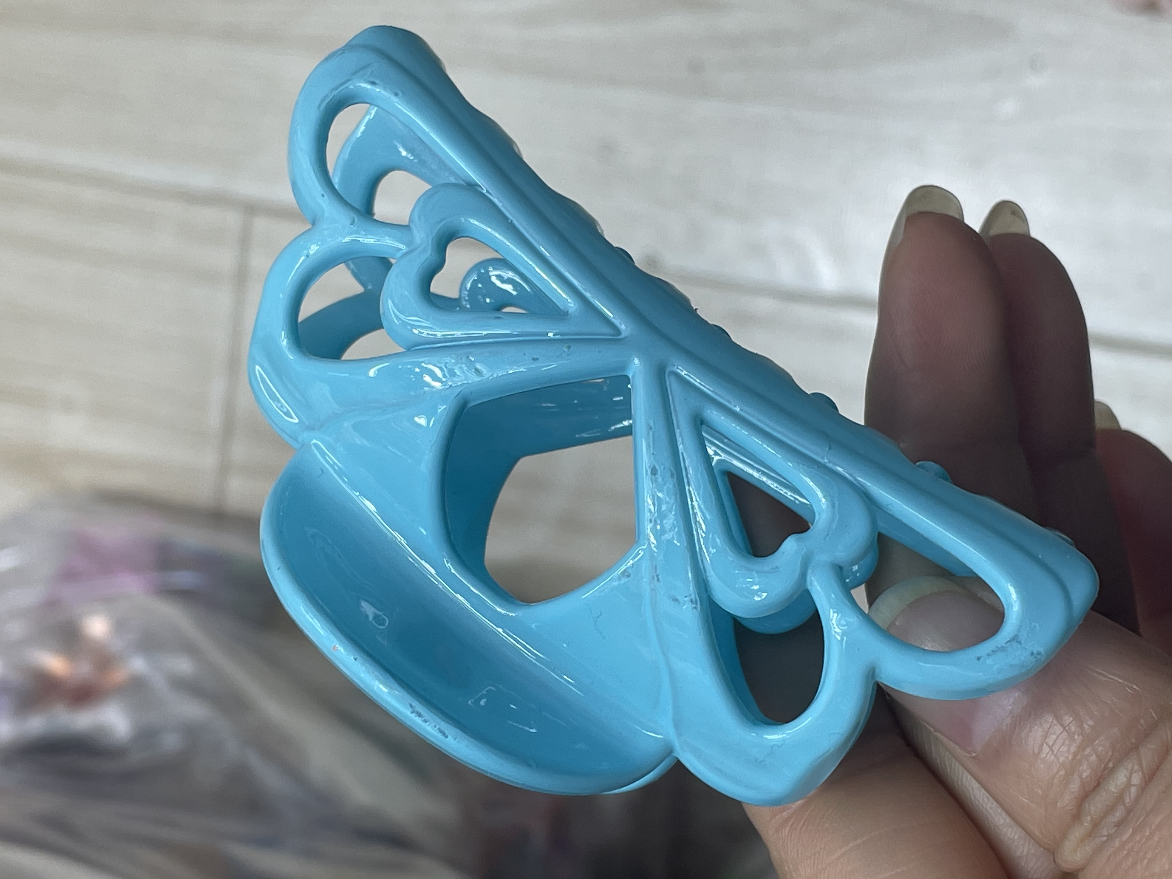 Shark hair clips, grab clips, duckbill clips, hair accessories, fashionable and versatile, simple styles for women detail image 3