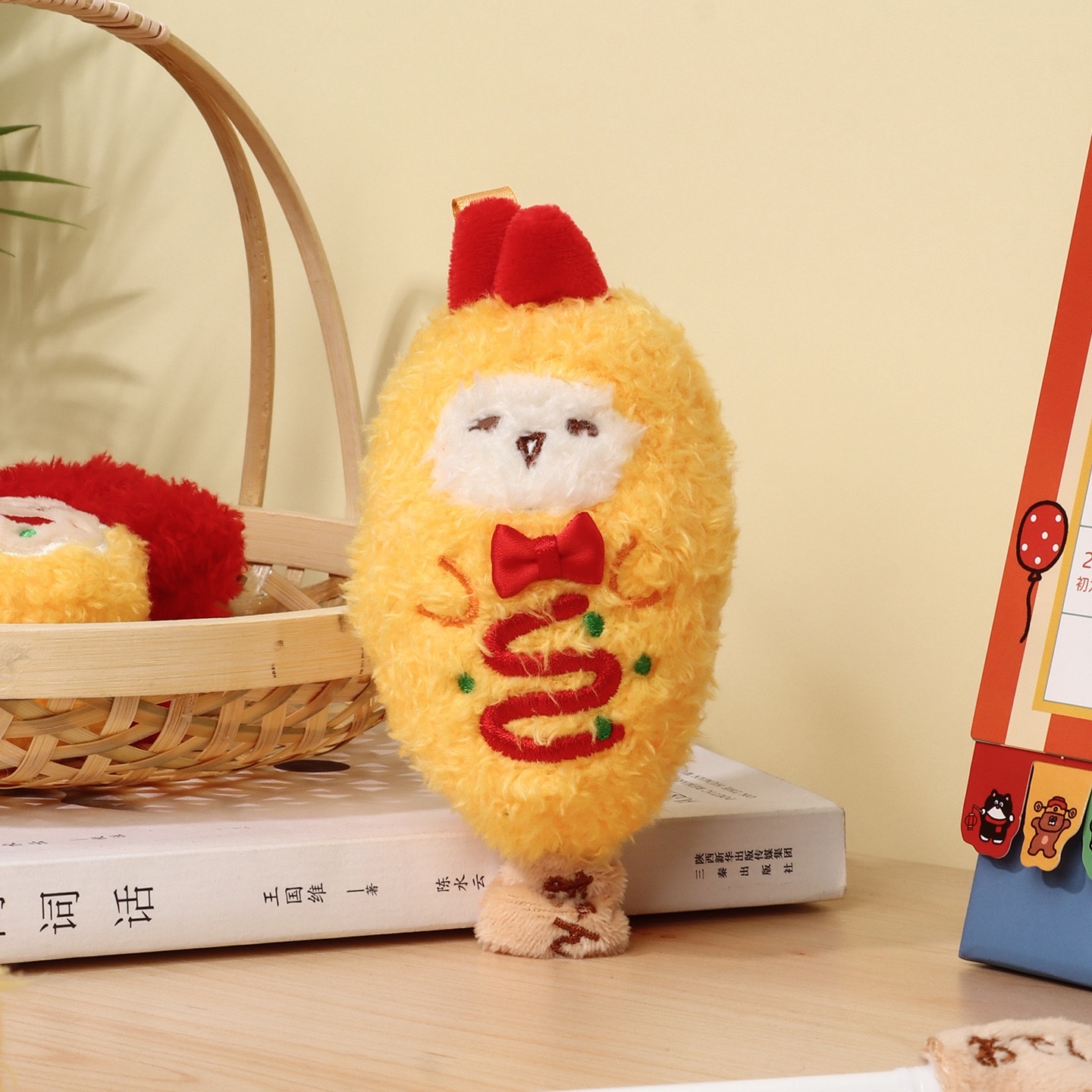 KUKI plush pen for stress relief, kneading bread, hot dog-shaped pen, gift pendant, student gel pen detail image 5