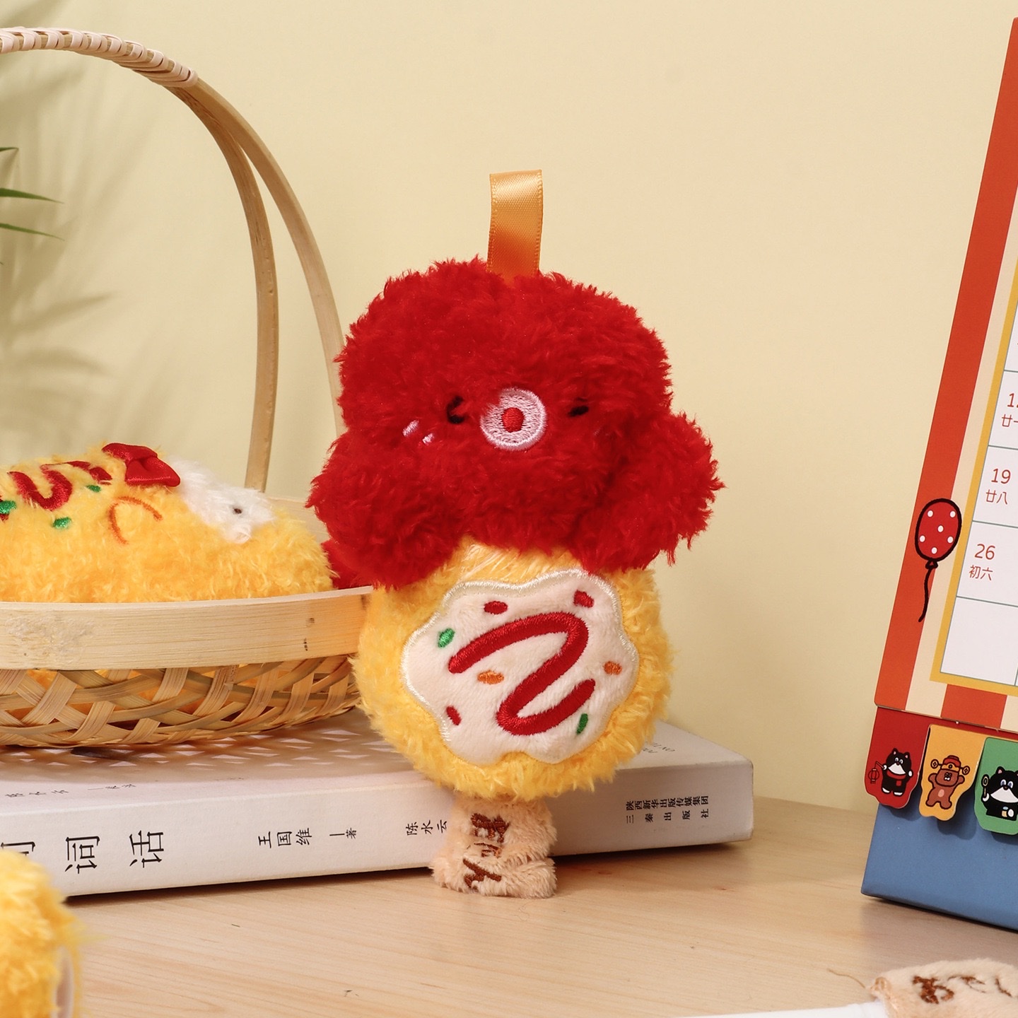 KUKI plush pen for stress relief, kneading bread, hot dog-shaped pen, gift pendant, student gel pen detail image 6