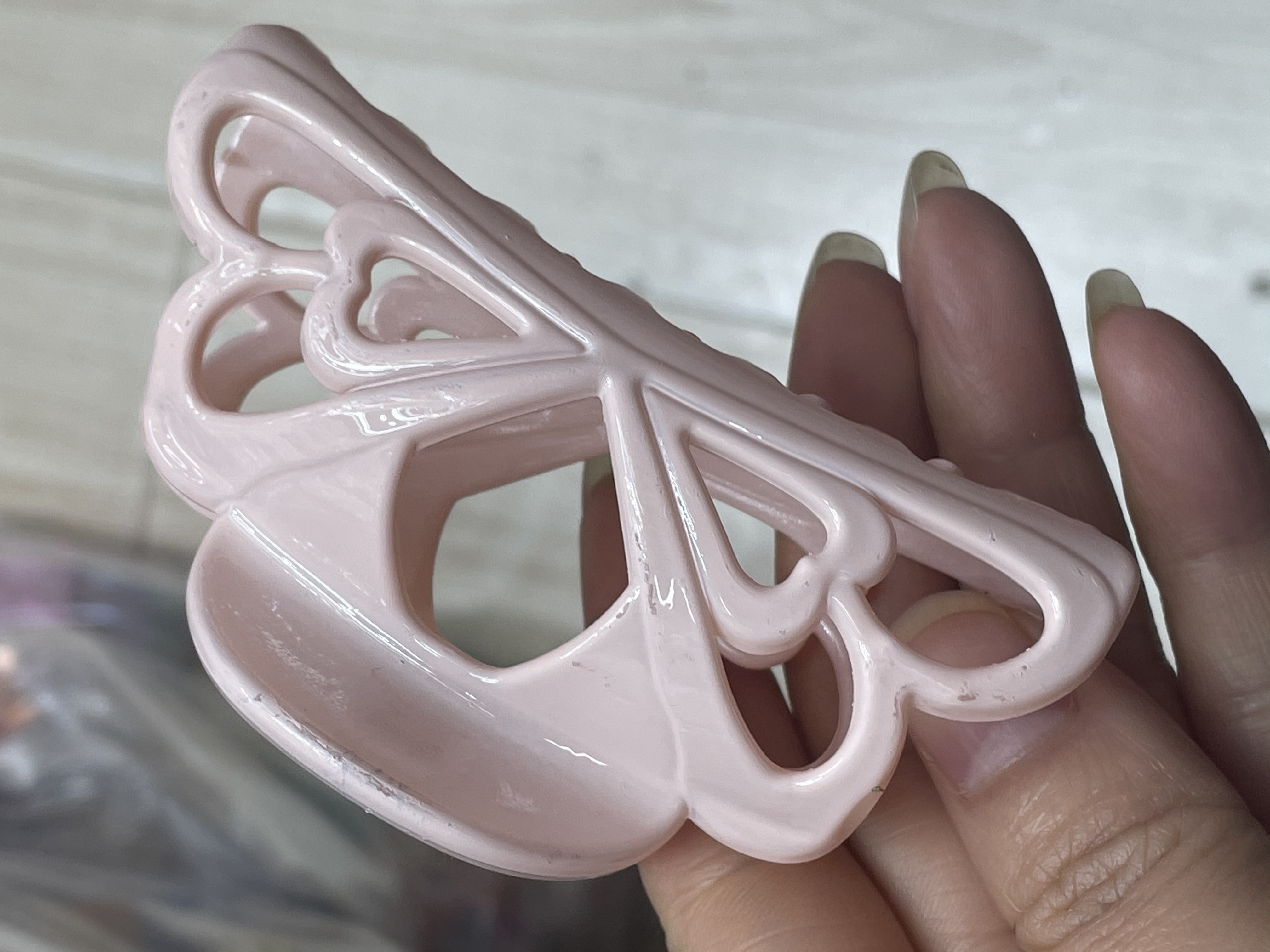 Shark hair clips, grab clips, duckbill clips, hair accessories, fashionable and versatile, simple styles for women detail image 5