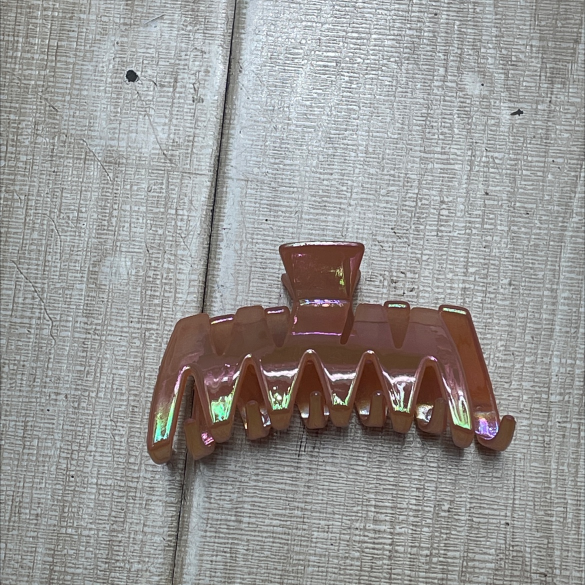 Shark hair clips, grab clips, duckbill clips, hair accessories, simple and versatile hairstyle accessories, women's shark hair clips Item Picture