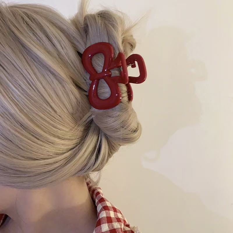 Japanese high-end, cute, transparent white polka dot fashion, multiple sweet, large, shark girl hair clip and hair accessory at the back of the head detail image 3
