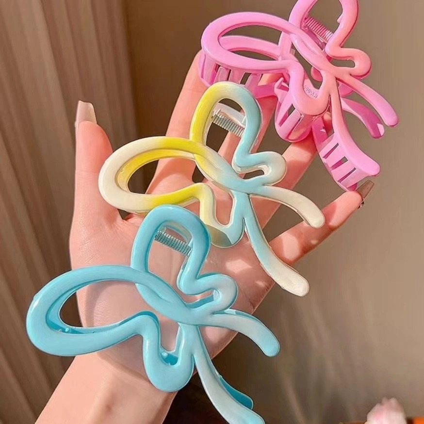 Gradient butterfly grabber for women 2024 new style acrylic high-end color versatile back hair clip detail image 4