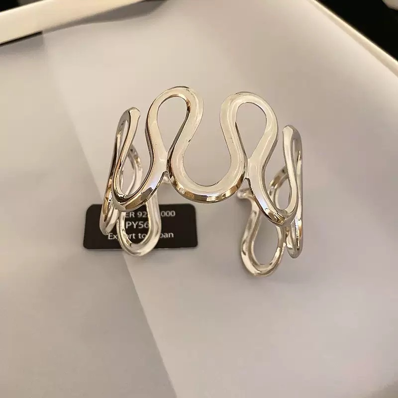 金属手镯欧美新款手环小众时尚高级感手饰批发手镯