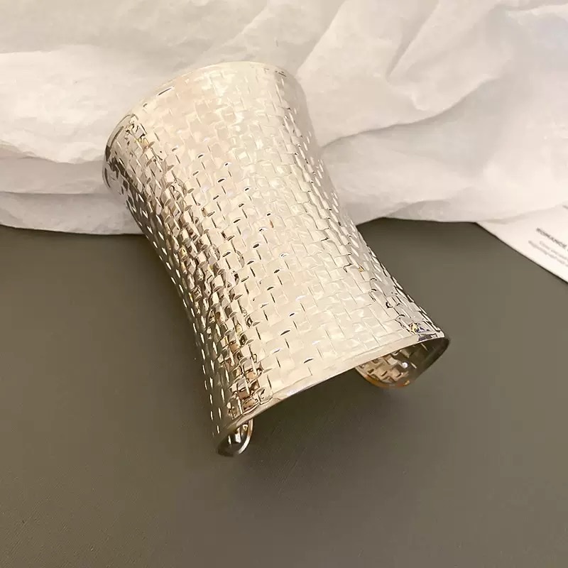 金属格纹手镯欧美新款手环小众时尚高级感手饰批发手镯