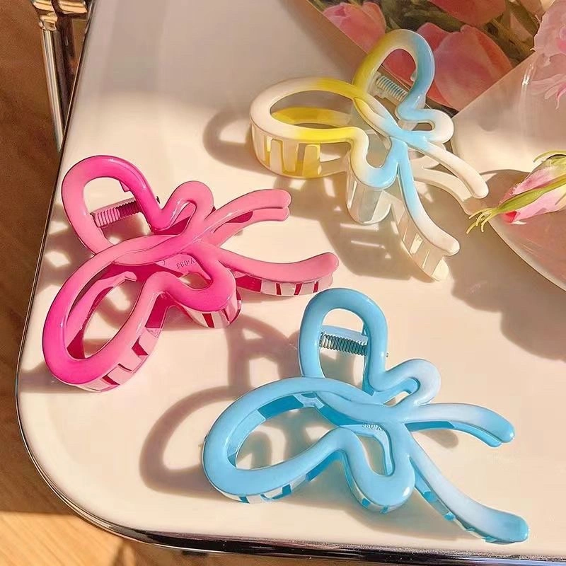 Gradient butterfly grabber for women 2024 new style acrylic high-end color versatile back hair clip detail image 2