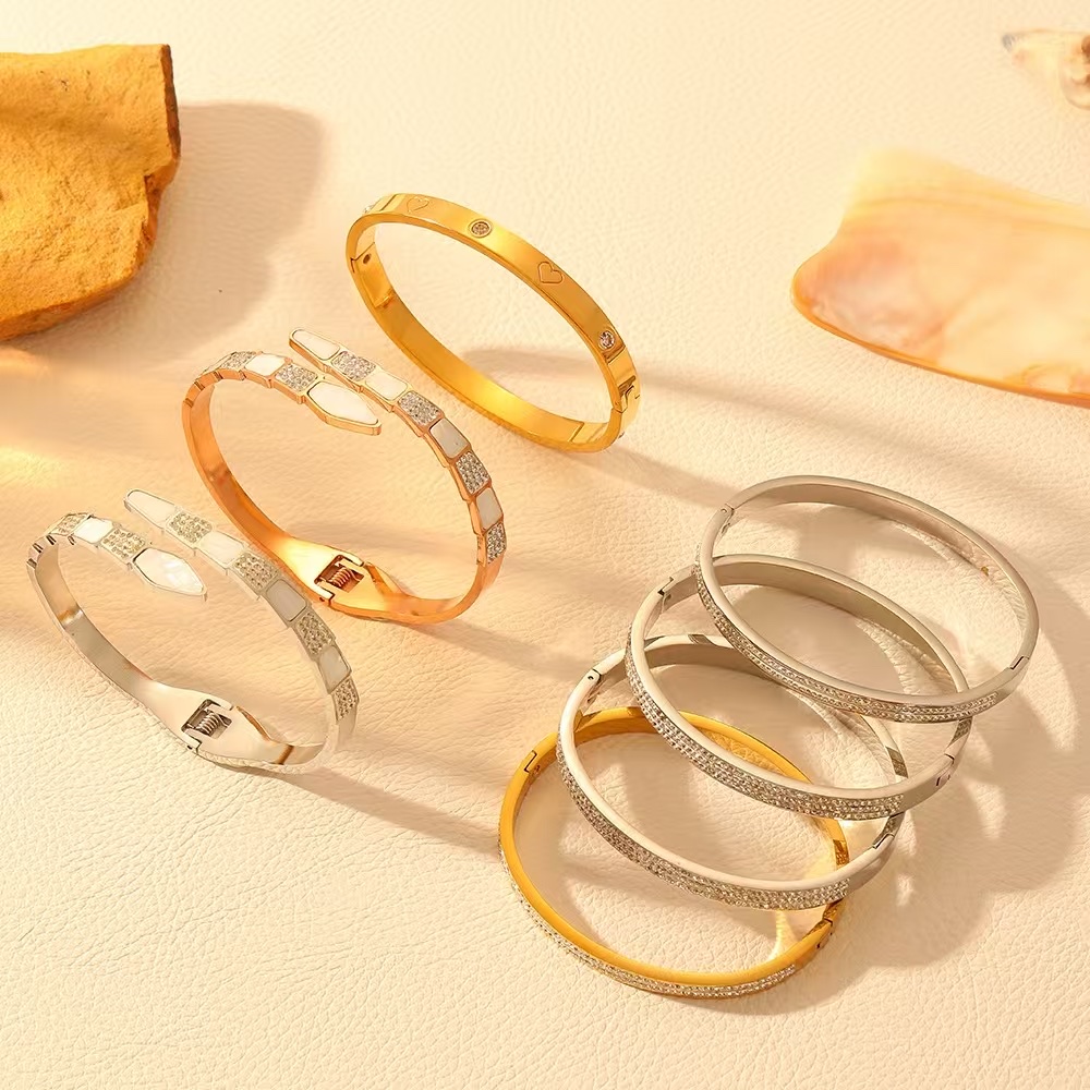 不锈钢18 K金手镯不锈钢简约风格时尚手链女款蛇形个性女款手镯