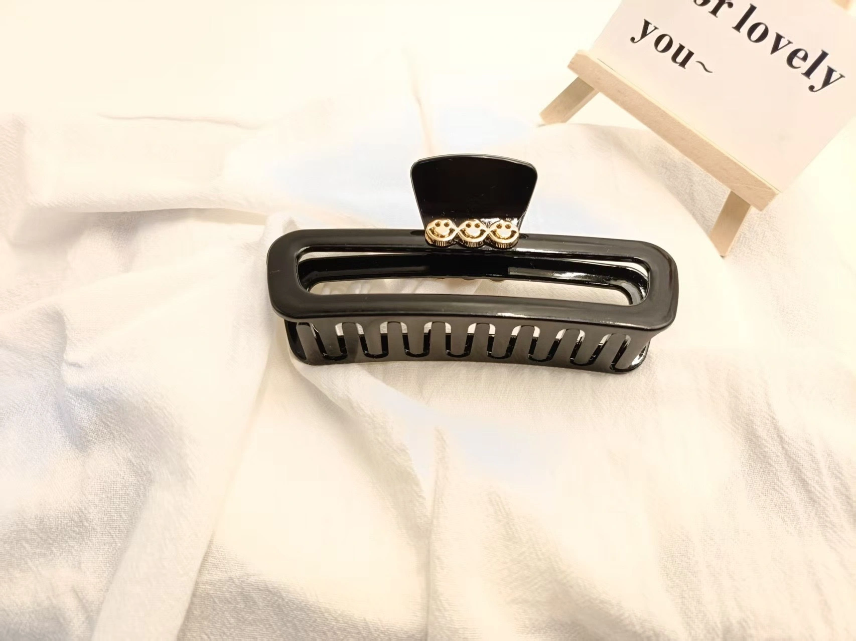 Elegant and matte hairpin at the back of the head, high-end letter hairpin, multiple 13cm large shark clip detail image 10