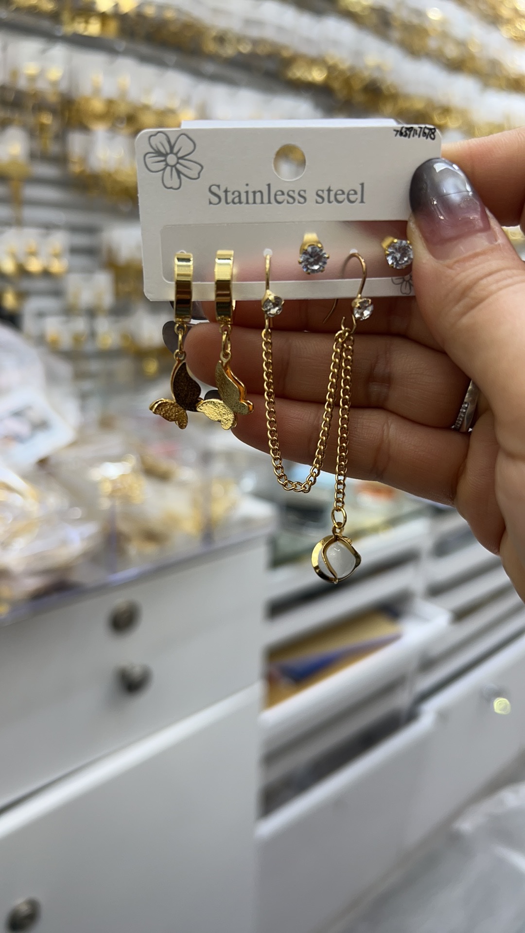 时尚不锈钢耳饰简约气质百搭耳钉耳饰品女款