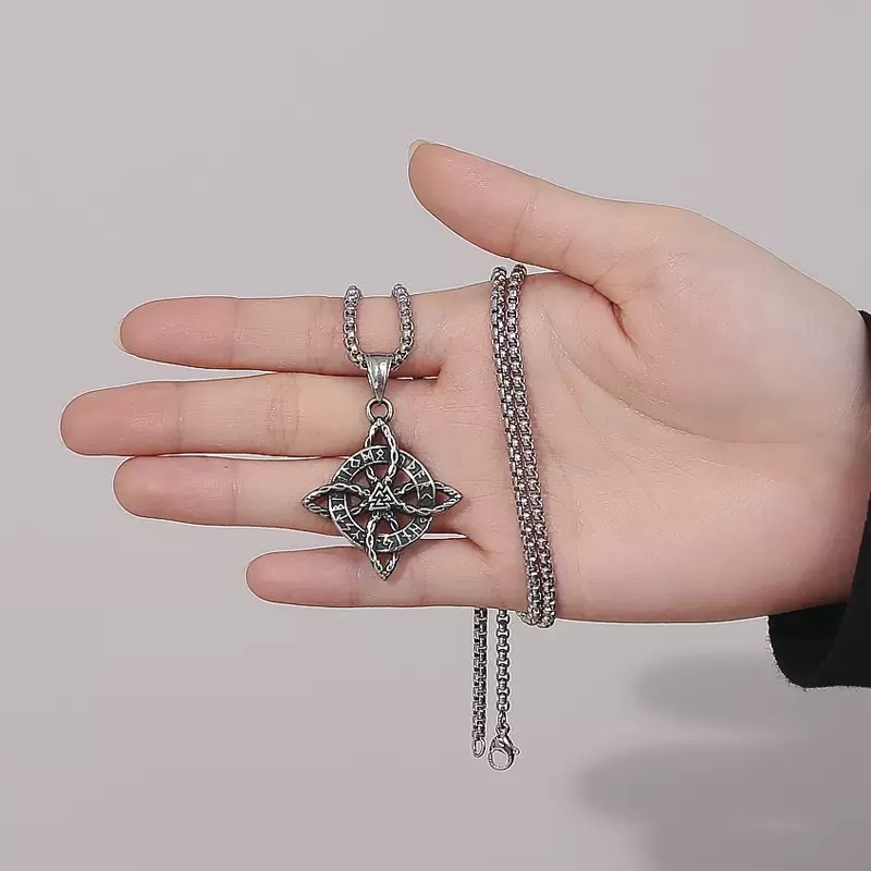 Cross-border retro Nordic style Celtic eternal cycle titanium steel necklace, a new Viking accessory necklace with a unique and high-end feel for men Specification image