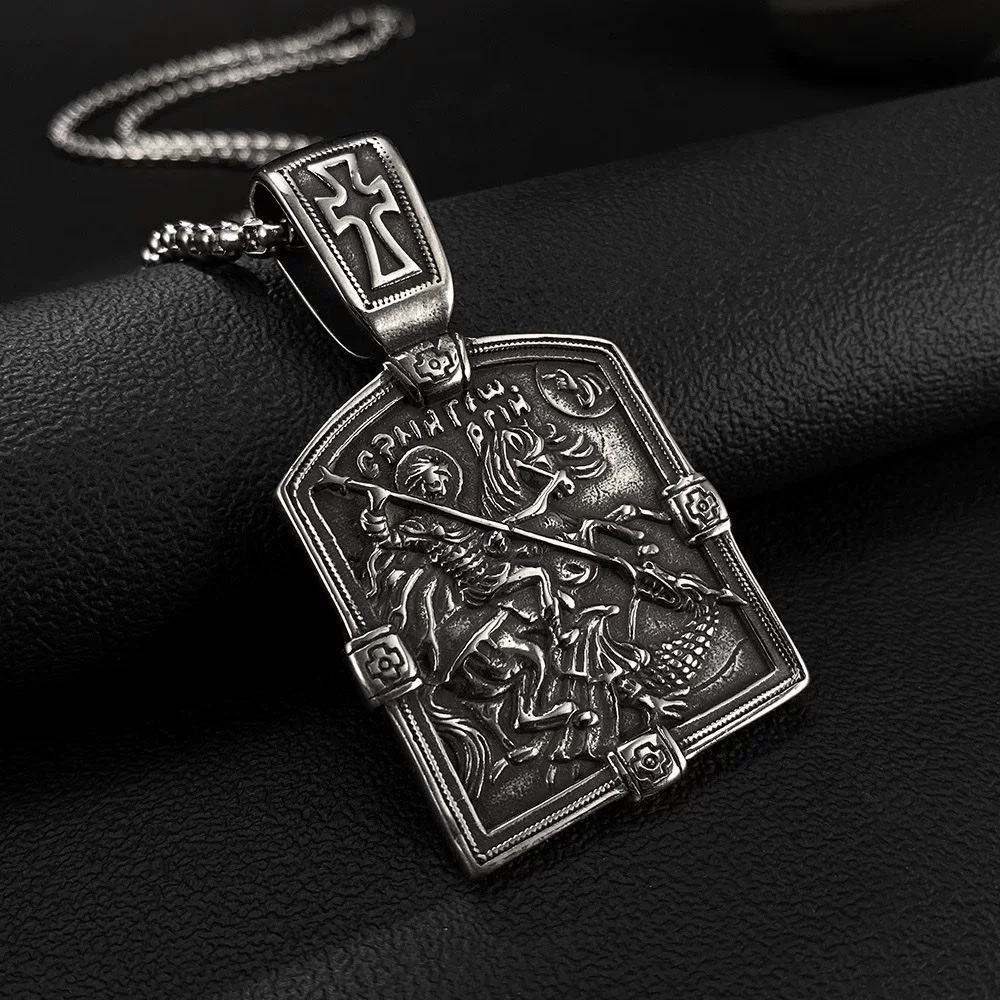 Cross-border best-selling necklace accessories in Europe and America, stainless steel geometric knight tag accessories, personalized hip-hop trendy necklaces details Picture